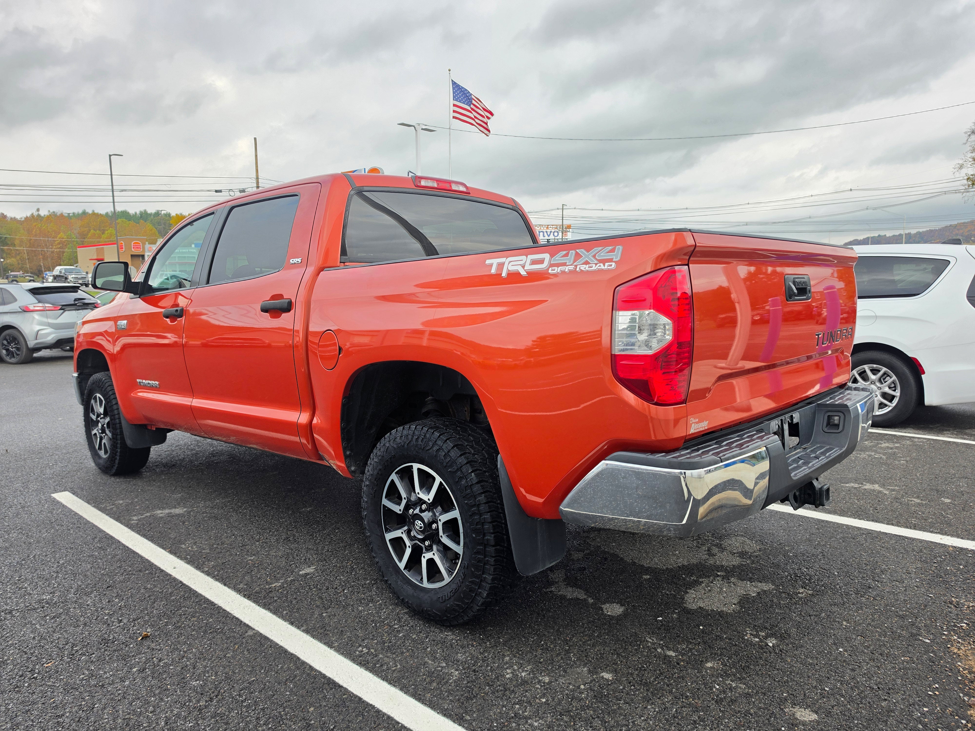 2017 Toyota Tundra 4WD SR5