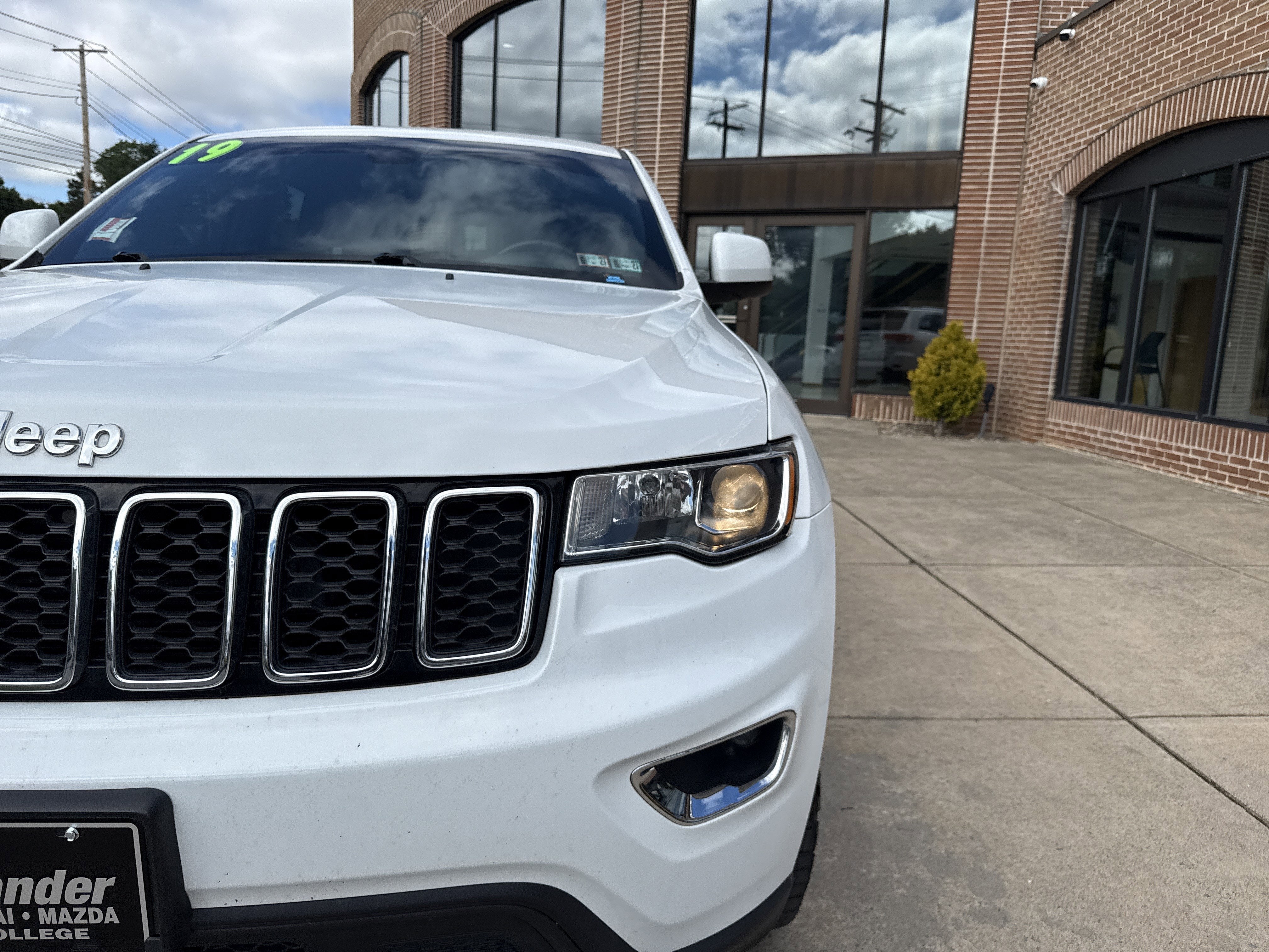 2019 Jeep Grand Cherokee Laredo E