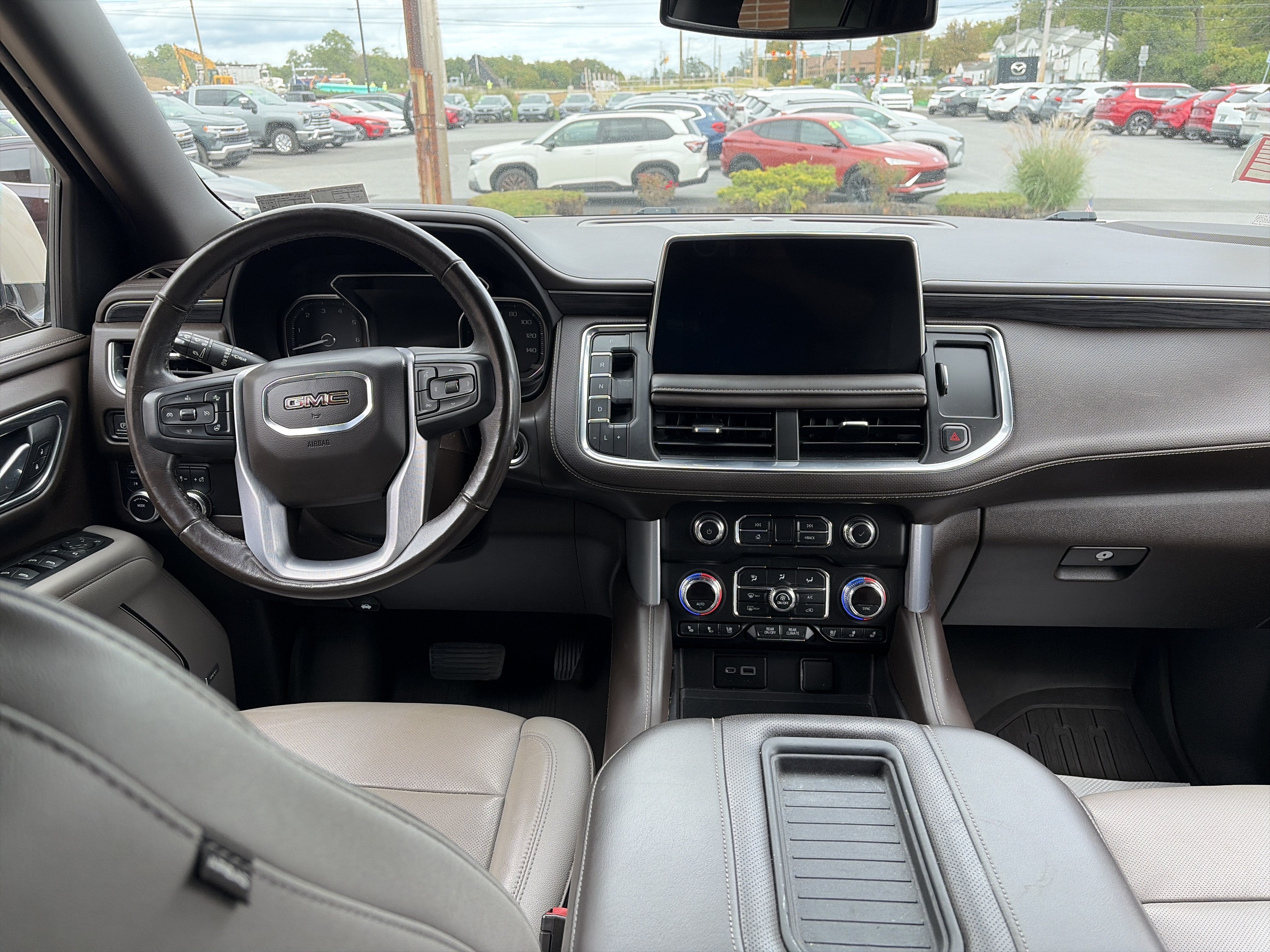 2021 GMC Yukon SLT