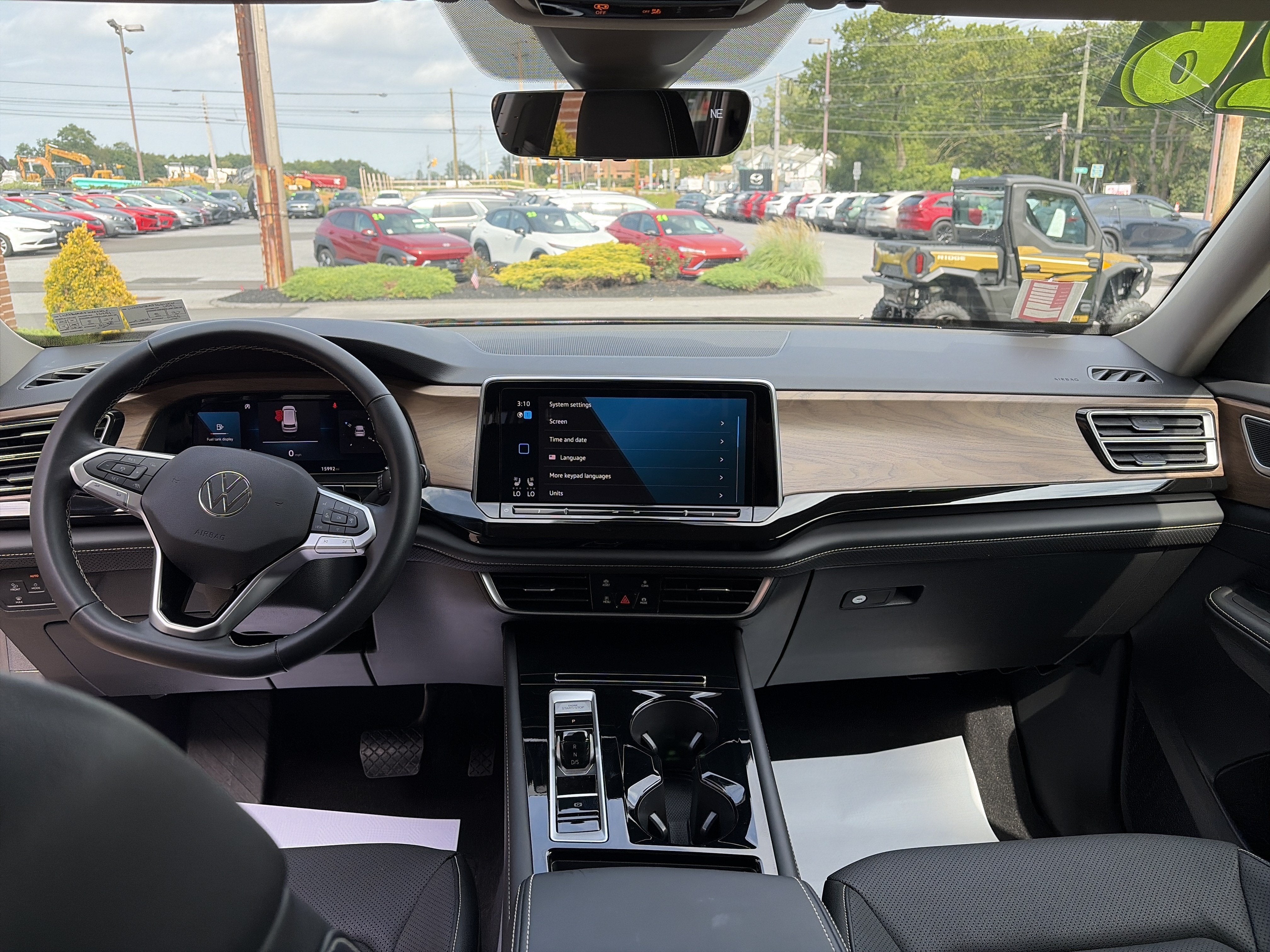 2026 Volkswagen Atlas 2.0T SE w/Technology