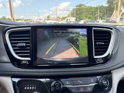2023 Chrysler Pacifica Hybrid Touring L