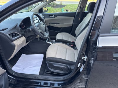 2022 Hyundai ACCENT SE