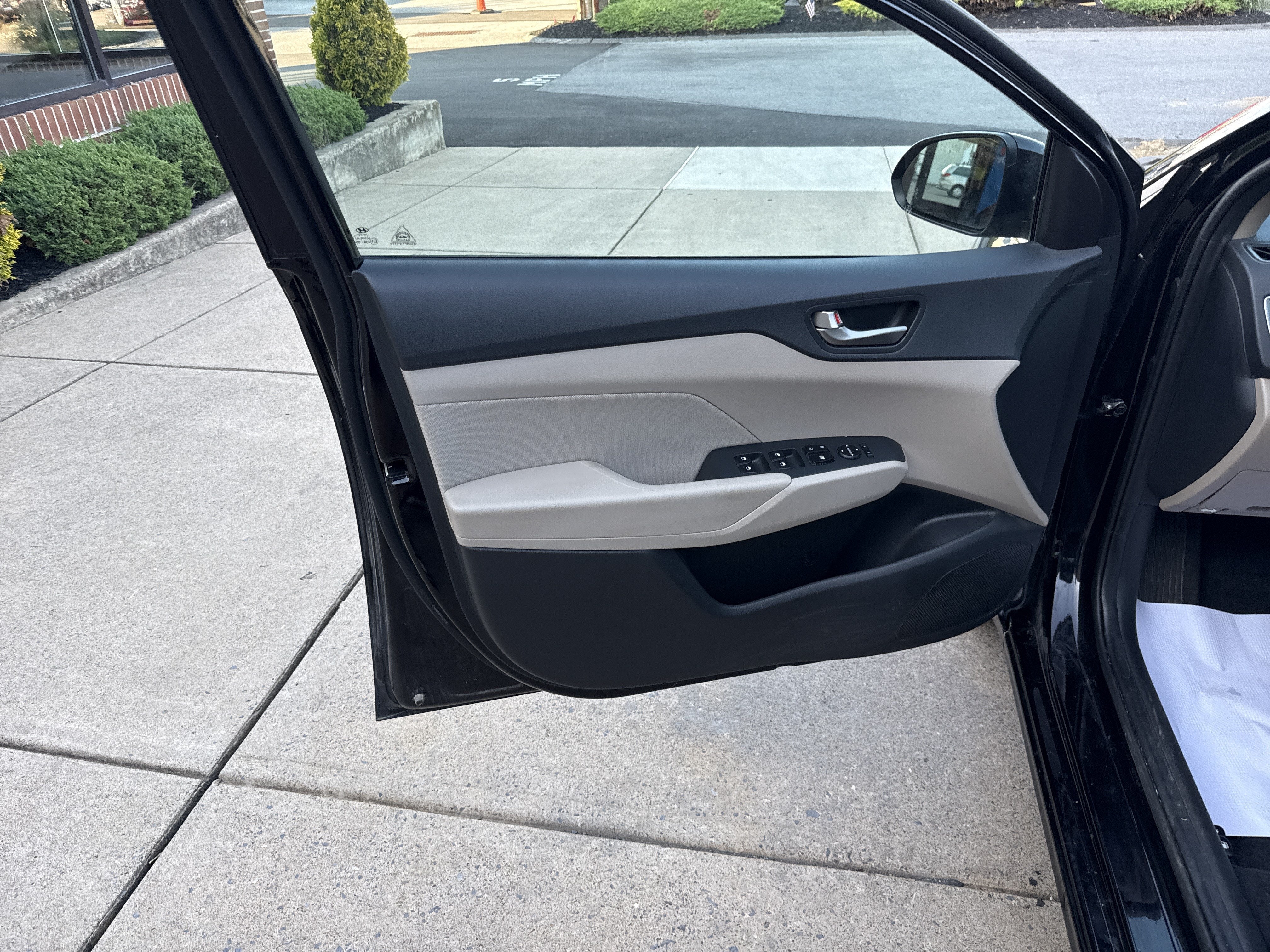 2022 Hyundai ACCENT SE