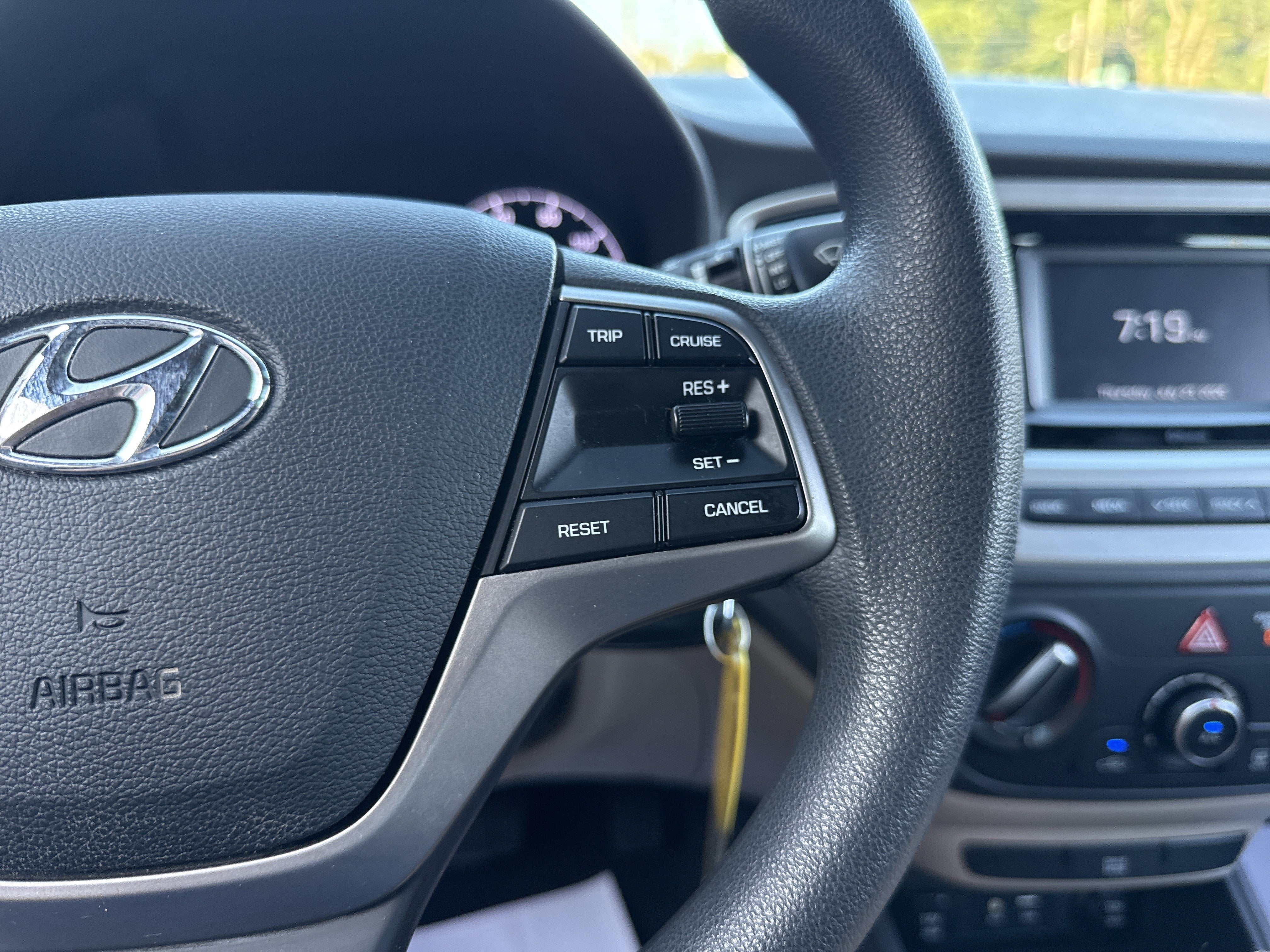 2022 Hyundai ACCENT SE
