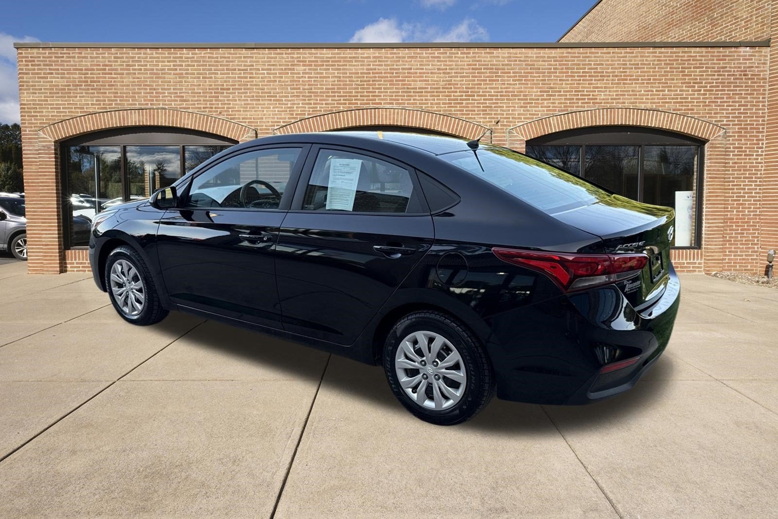 2022 Hyundai ACCENT SE