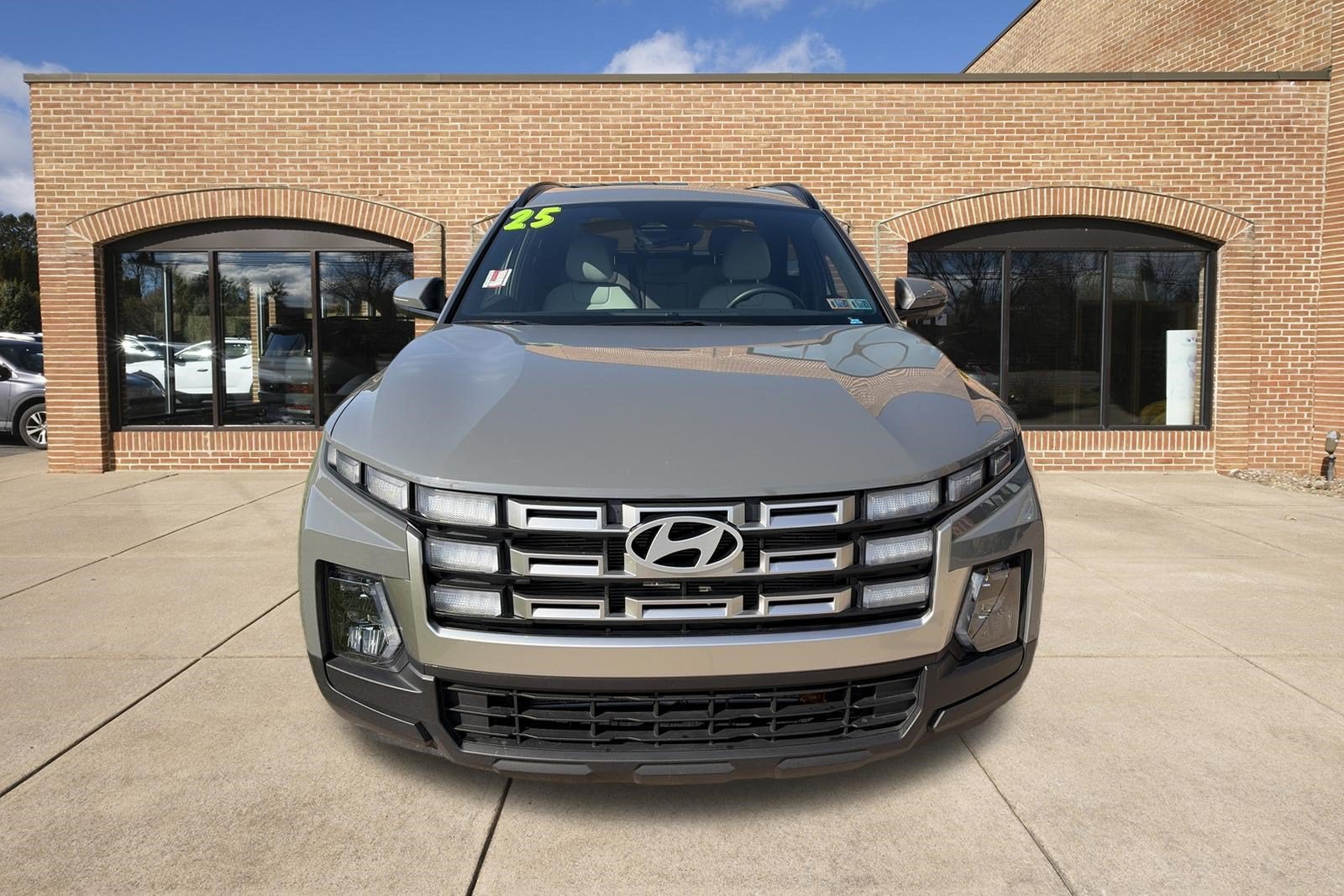 2025 Hyundai SANTA CRUZ SEL Activity