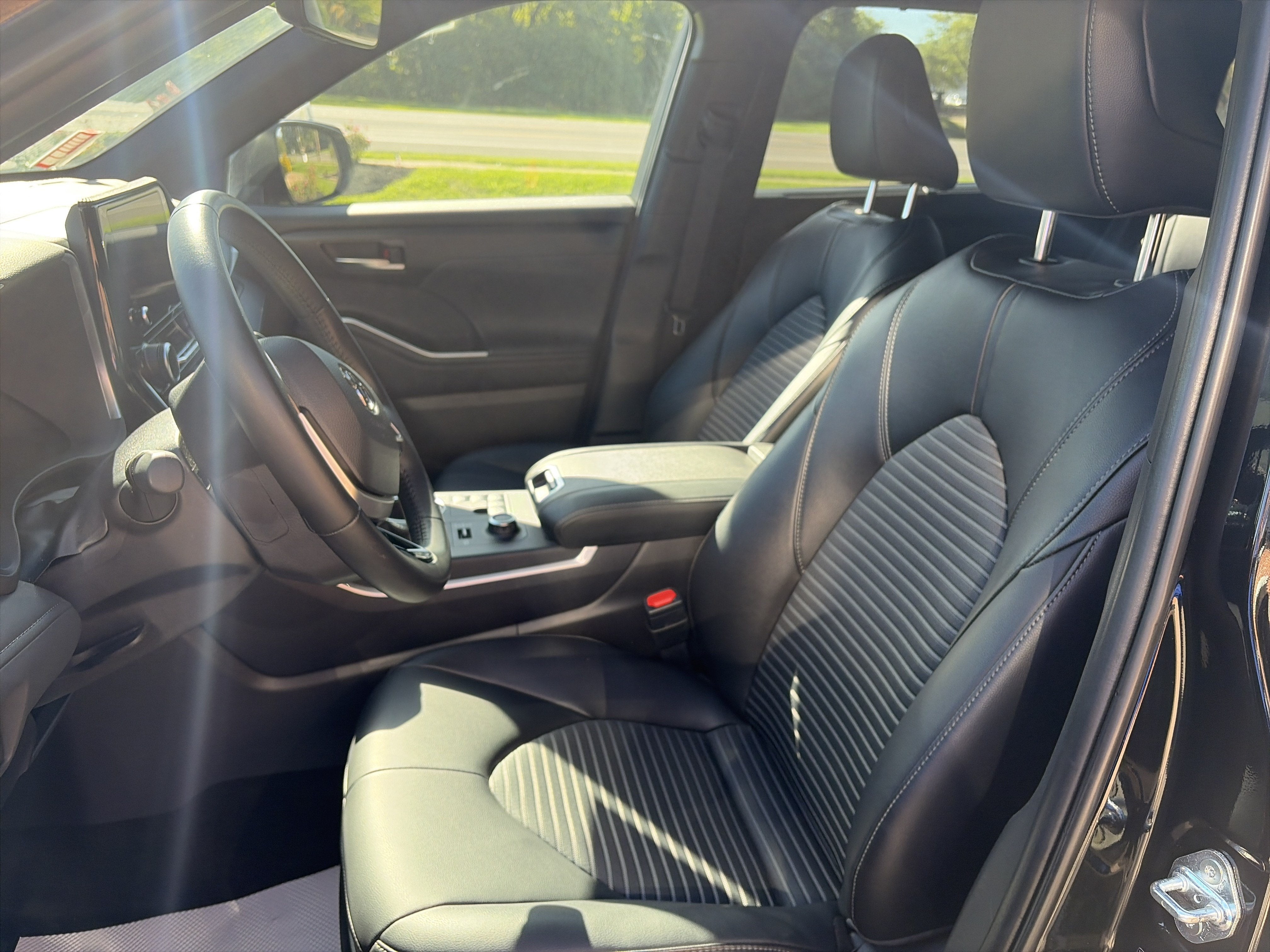 2025 Toyota Highlander XSE