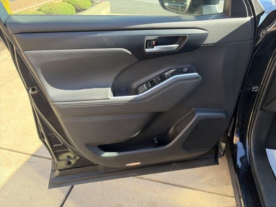 2025 Toyota Highlander XSE