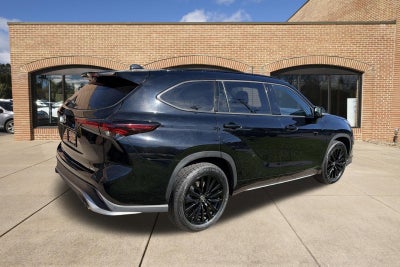 2025 Toyota Highlander XSE