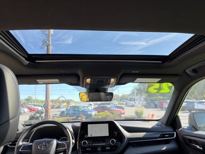 2025 Toyota Highlander XSE
