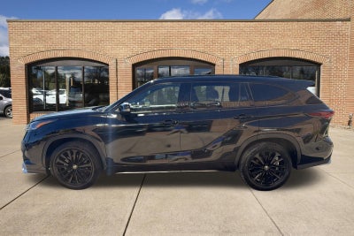 2025 Toyota Highlander XSE