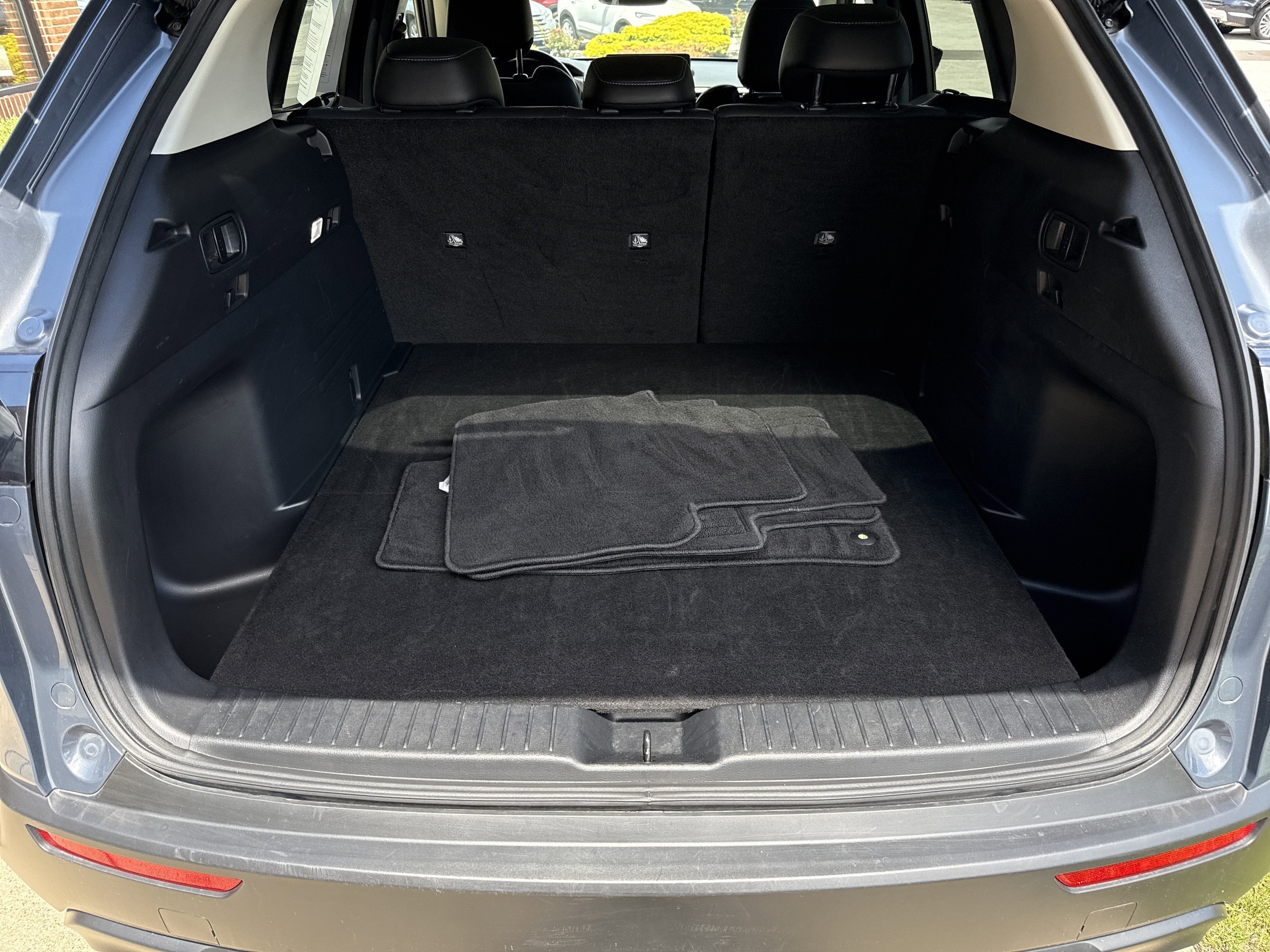 2025 Mazda Mazda CX-50 2.5 S Preferred Package