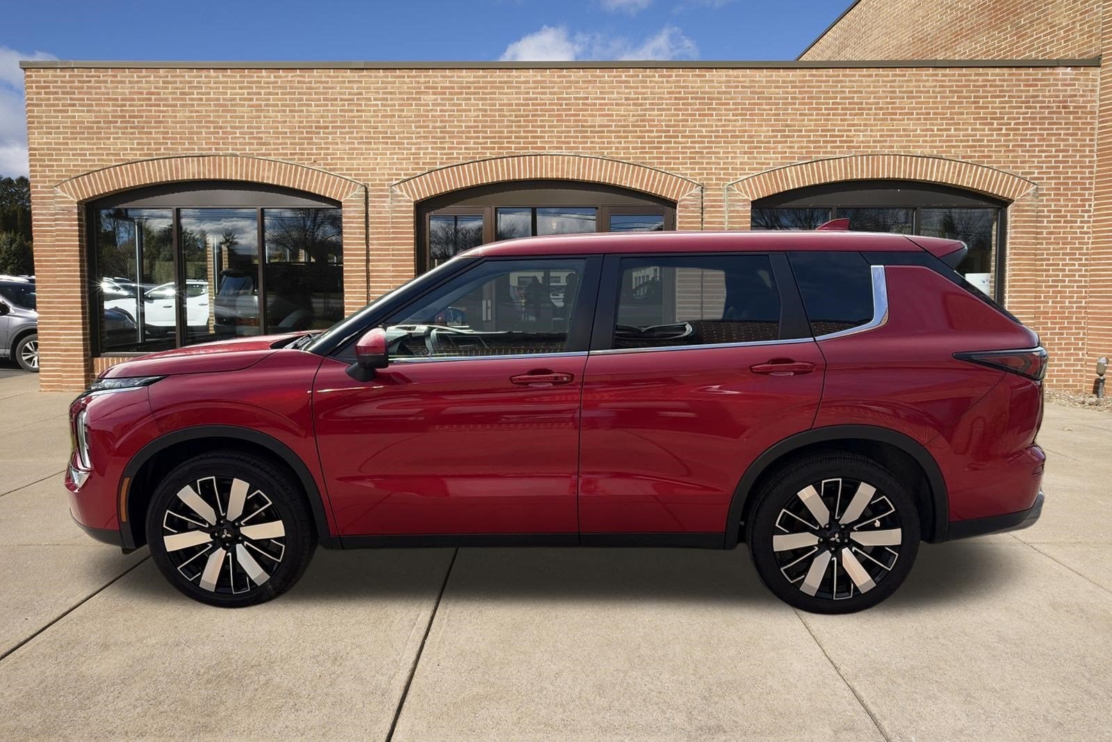 2025 Mitsubishi Outlander SE