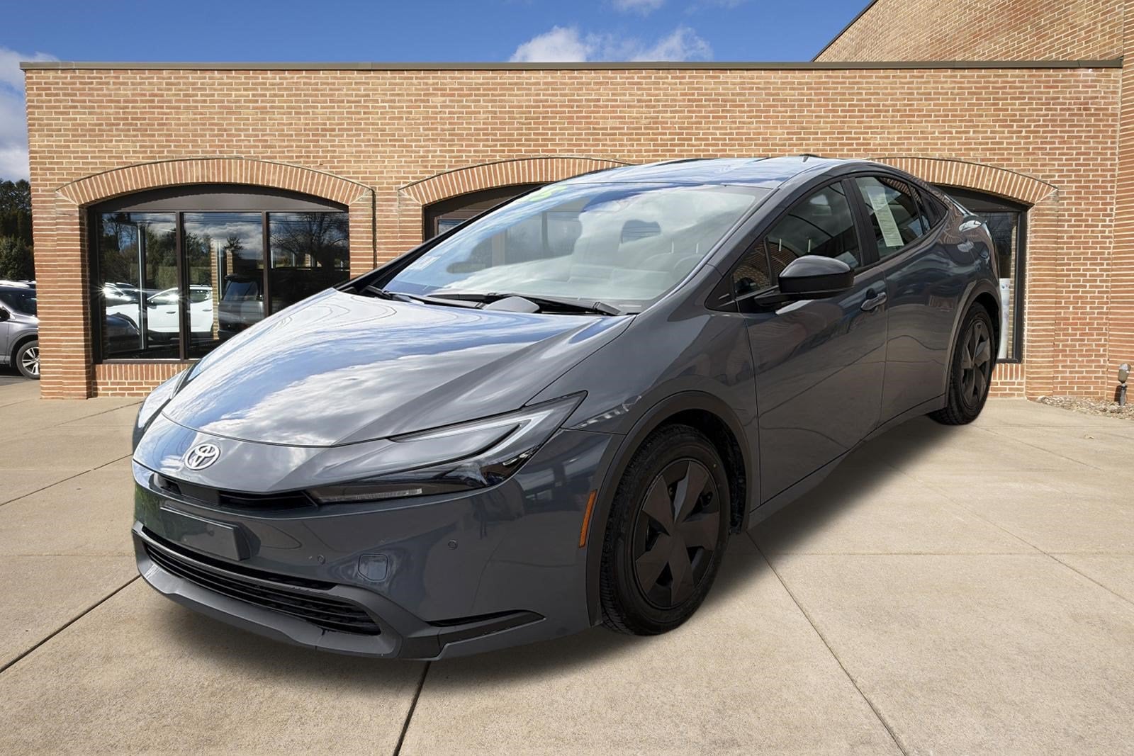 2025 Toyota Prius LE