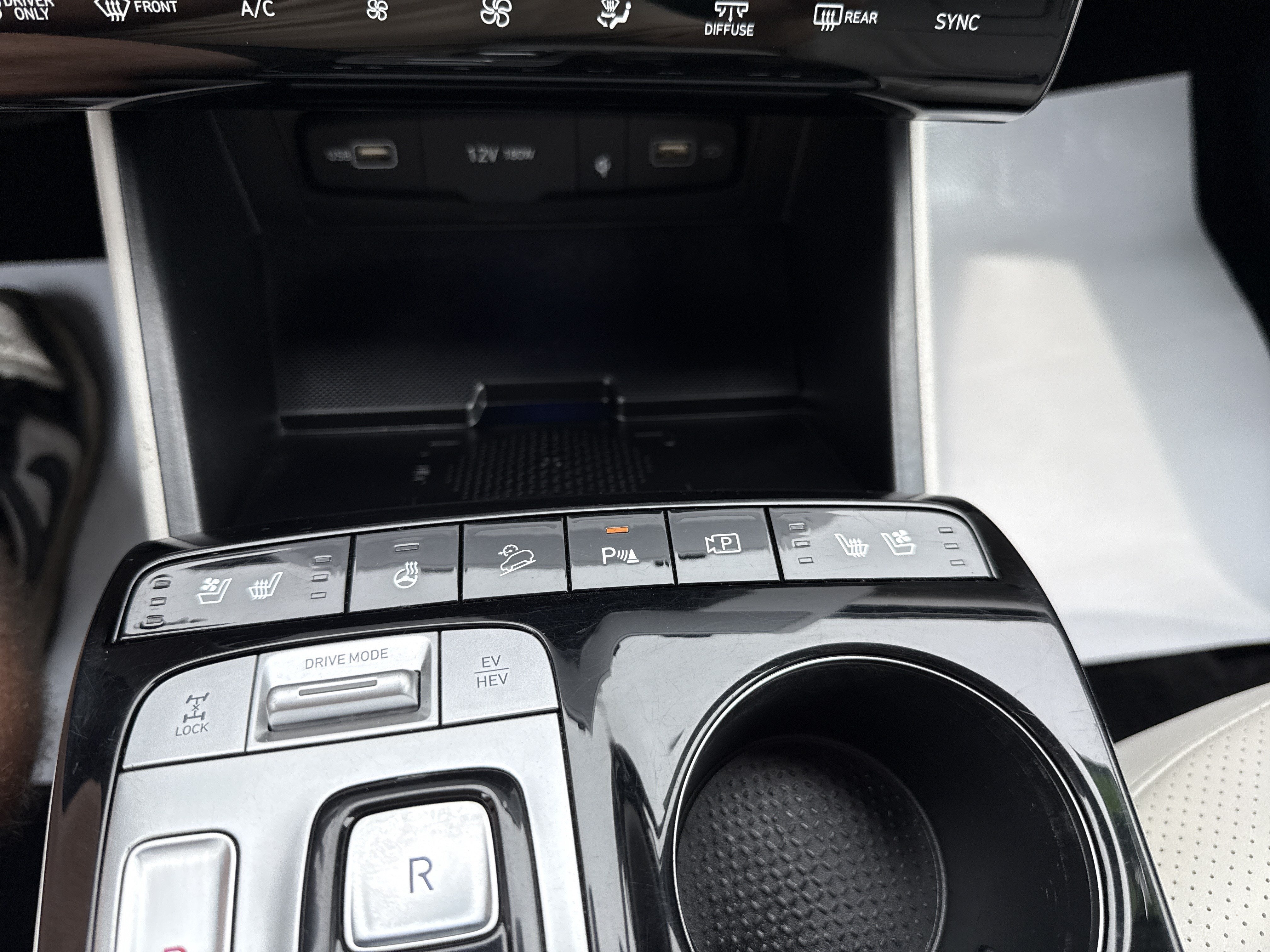 2022 Hyundai TUCSON PLUG-IN HYBRID Limited