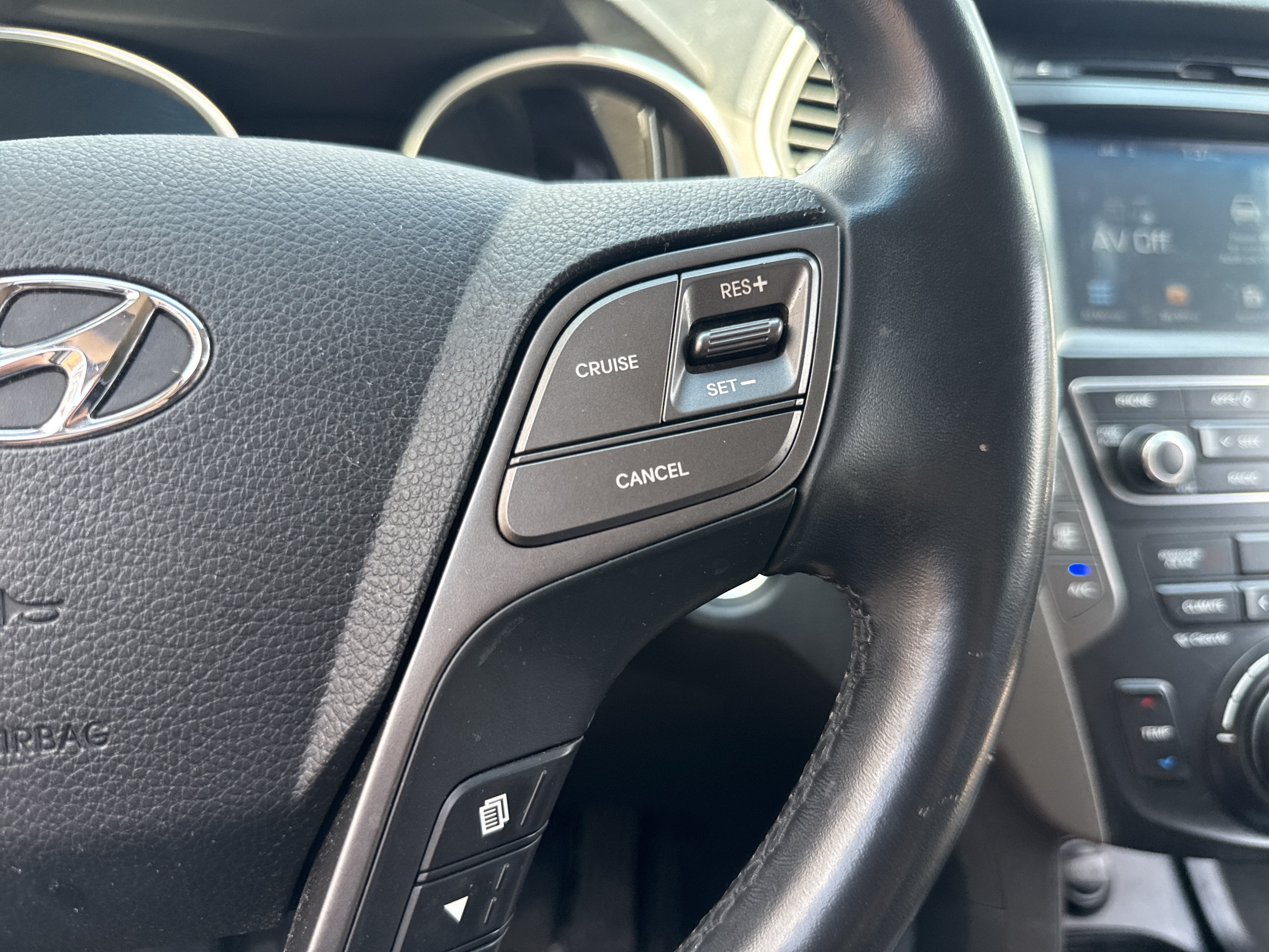 2018 Hyundai SANTA FE SE