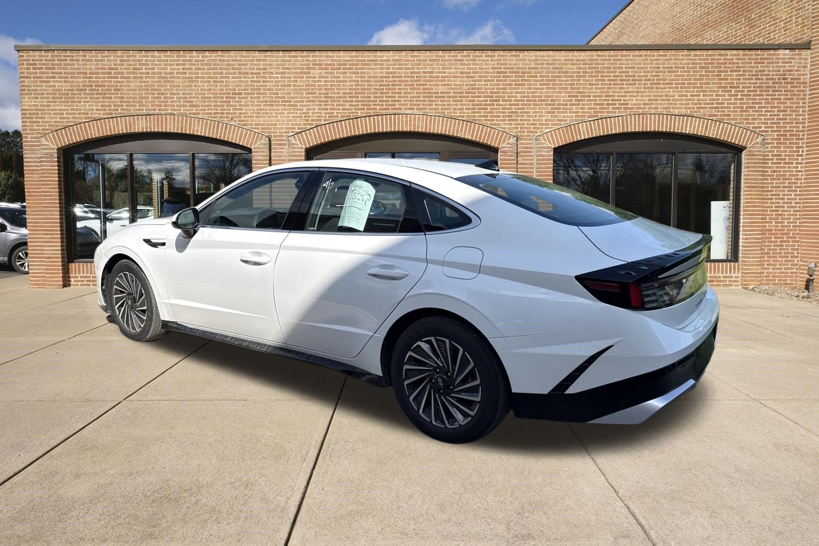 2025 Hyundai SONATA HYBRID SEL