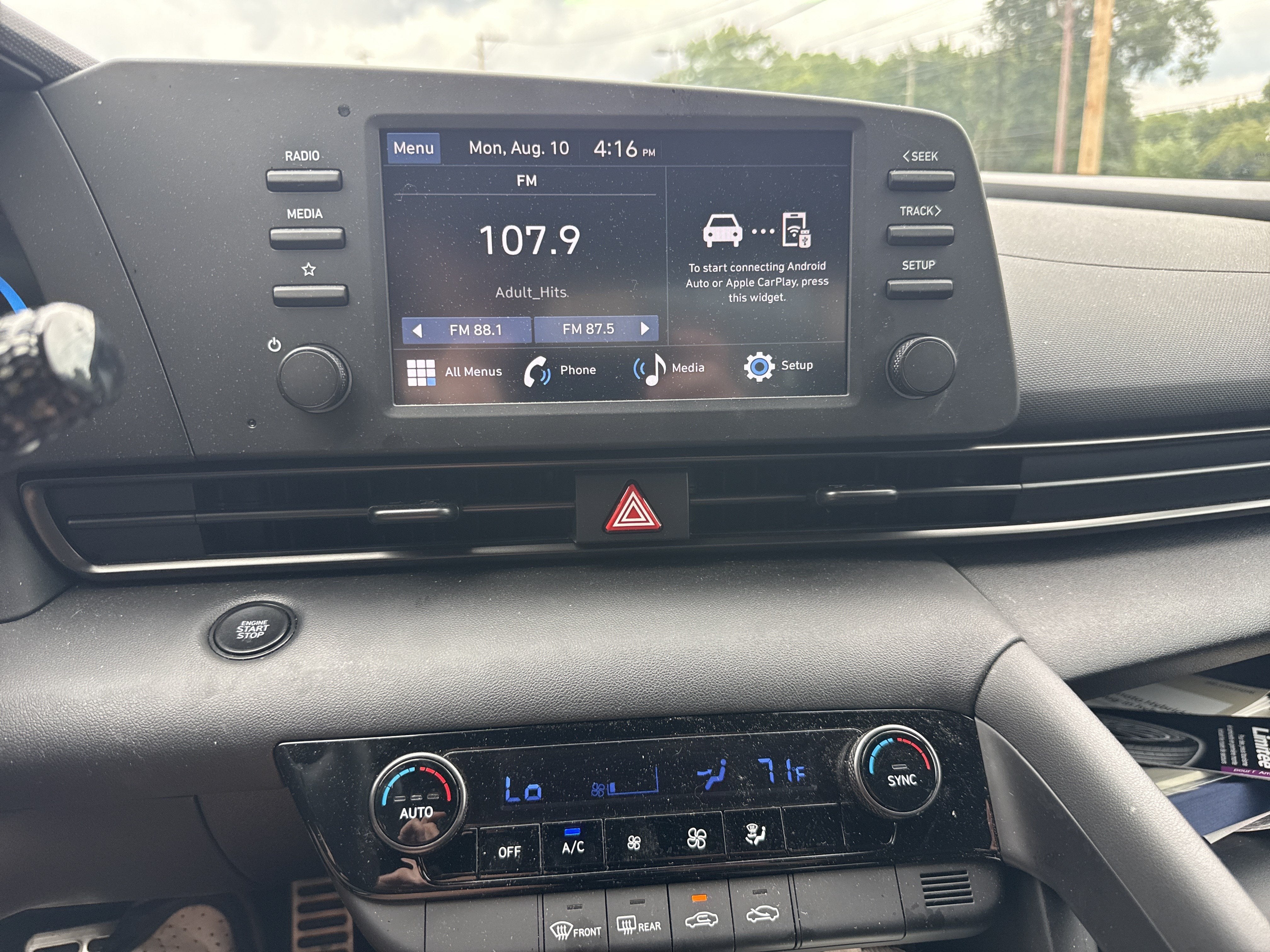 2025 Hyundai ELANTRA SEL Sport
