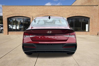 2025 Hyundai ELANTRA SEL Sport