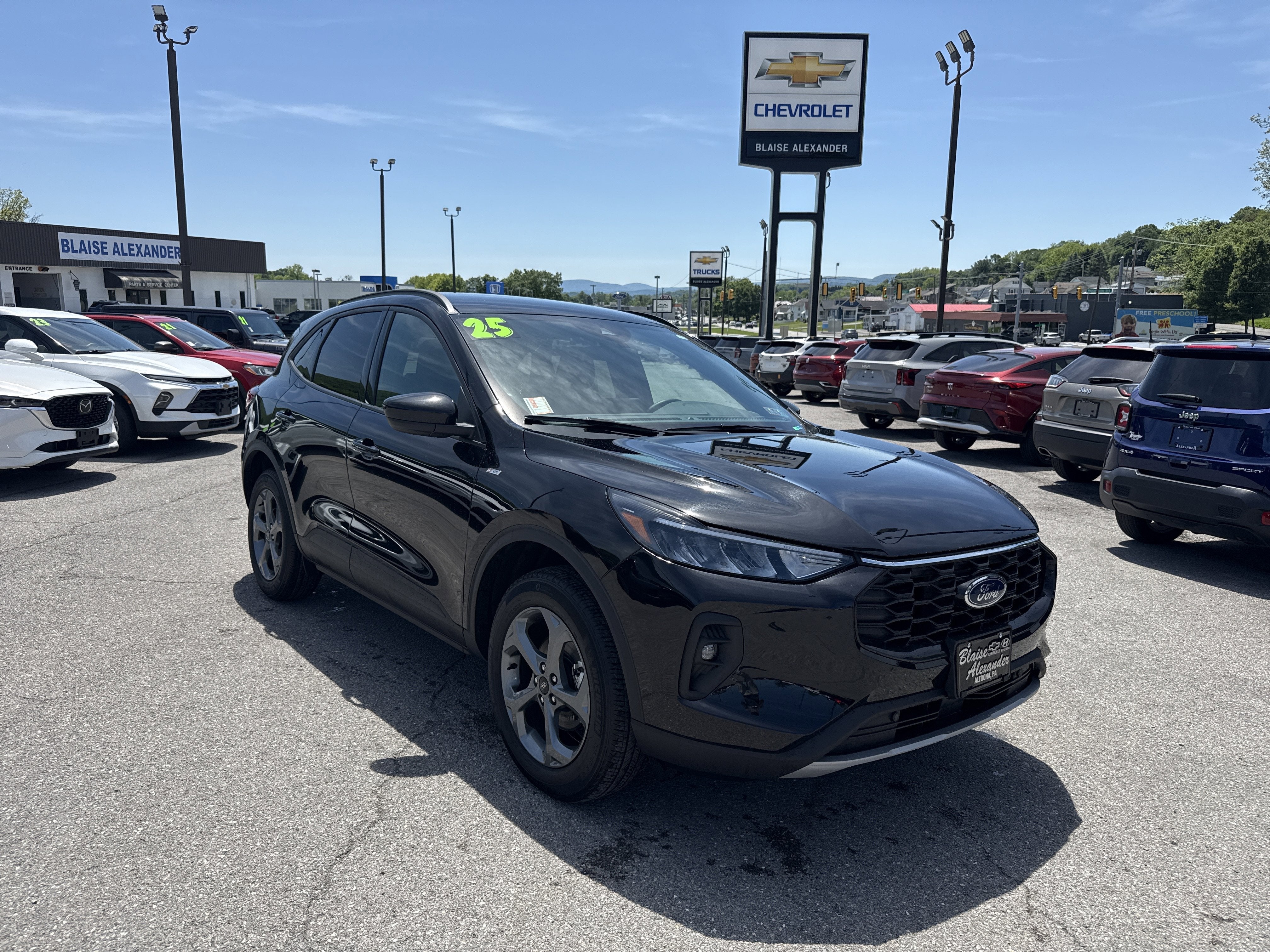 2025 Ford Escape ST-Line Select