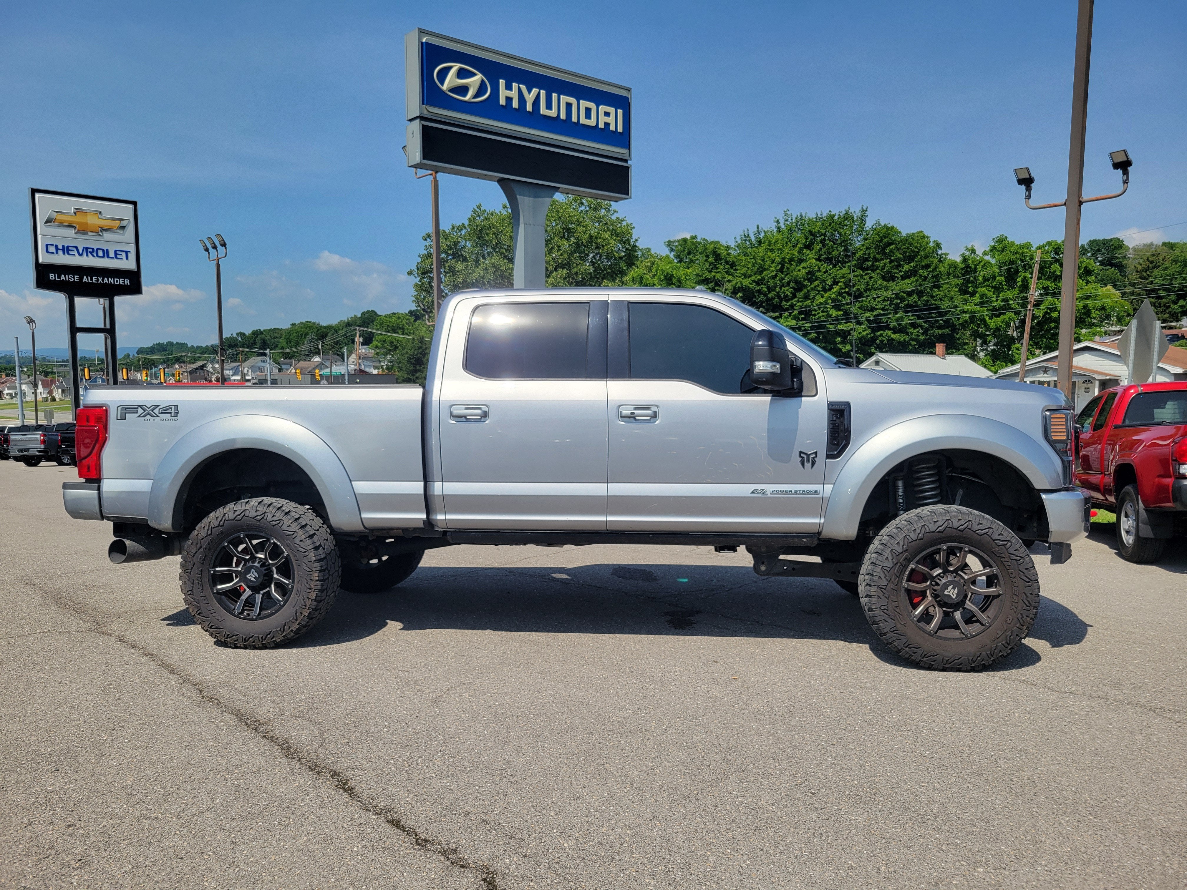 2022 Ford Super Duty F-250 SRW LARIAT