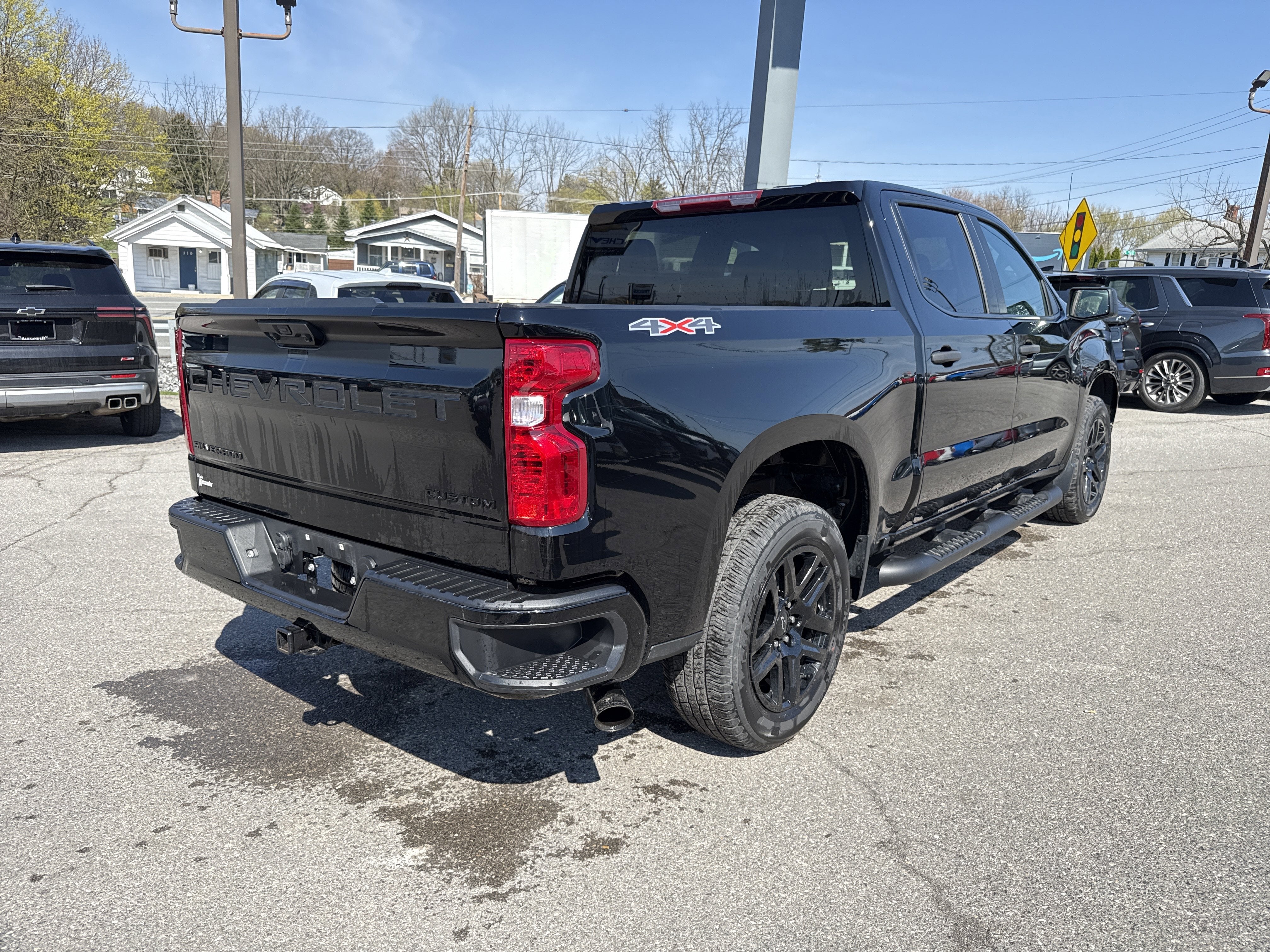 2024 Chevrolet Silverado 1500 Custom