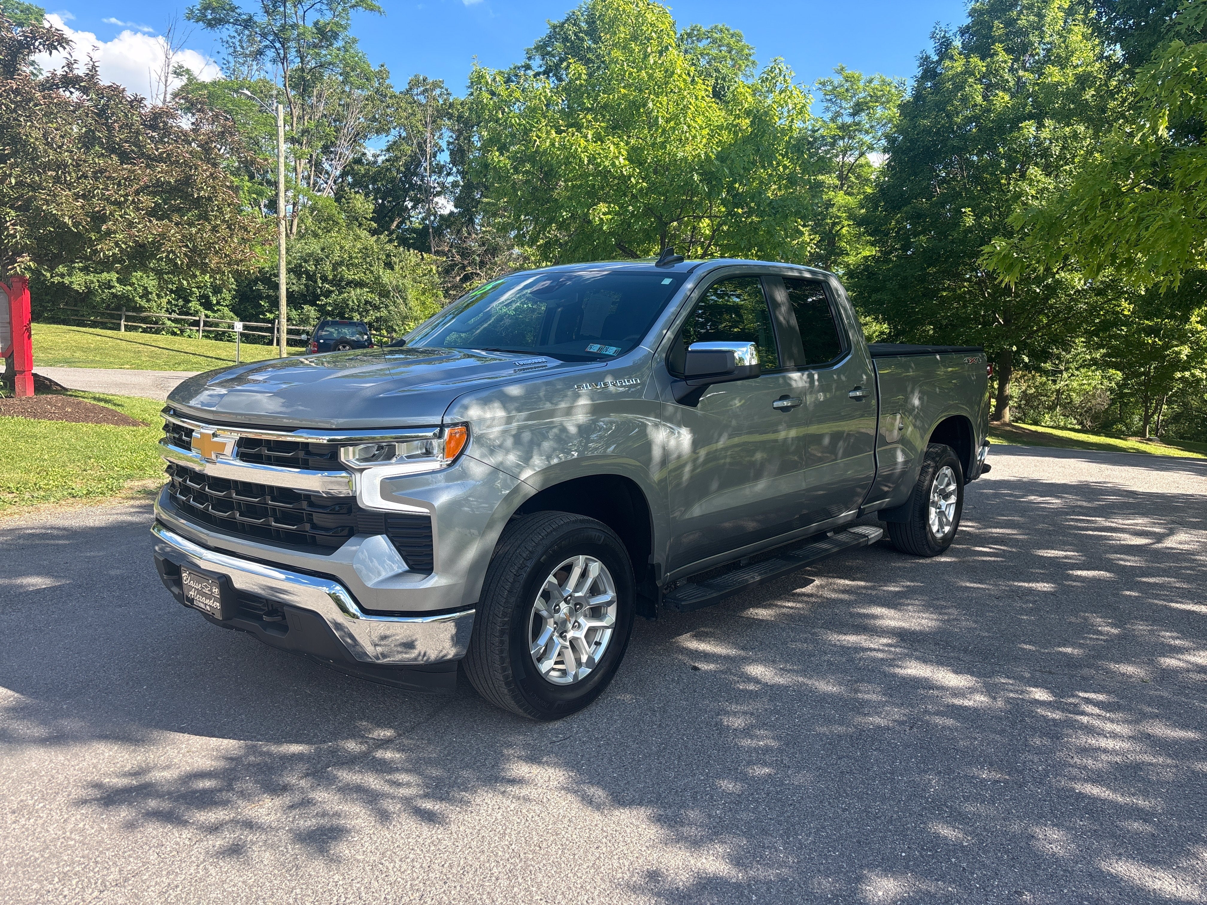 2025 Chevrolet Silverado 1500 LT