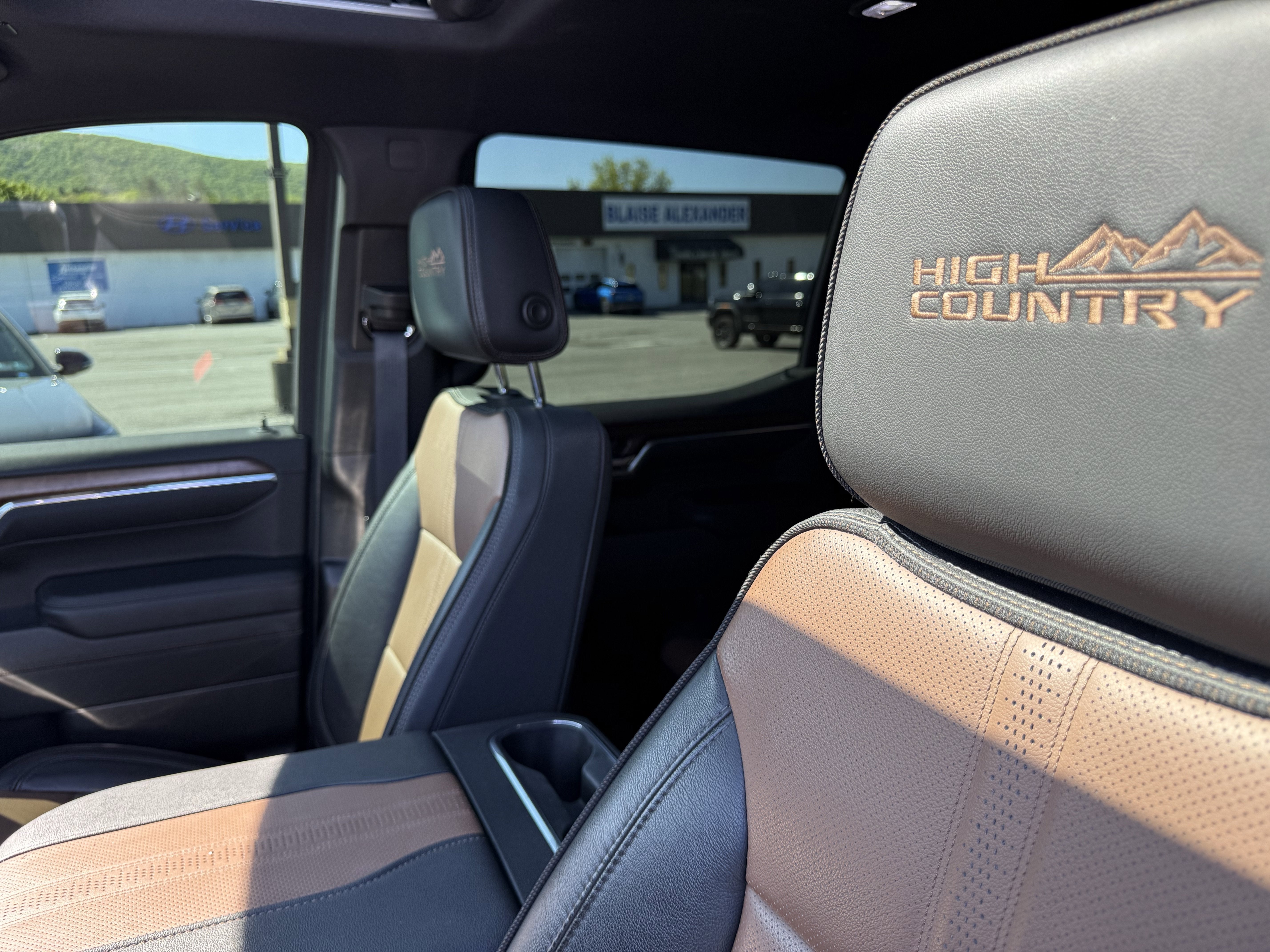 2023 Chevrolet Silverado 1500 High Country