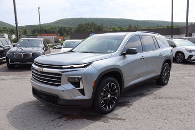2025 Chevrolet Traverse AWD LT