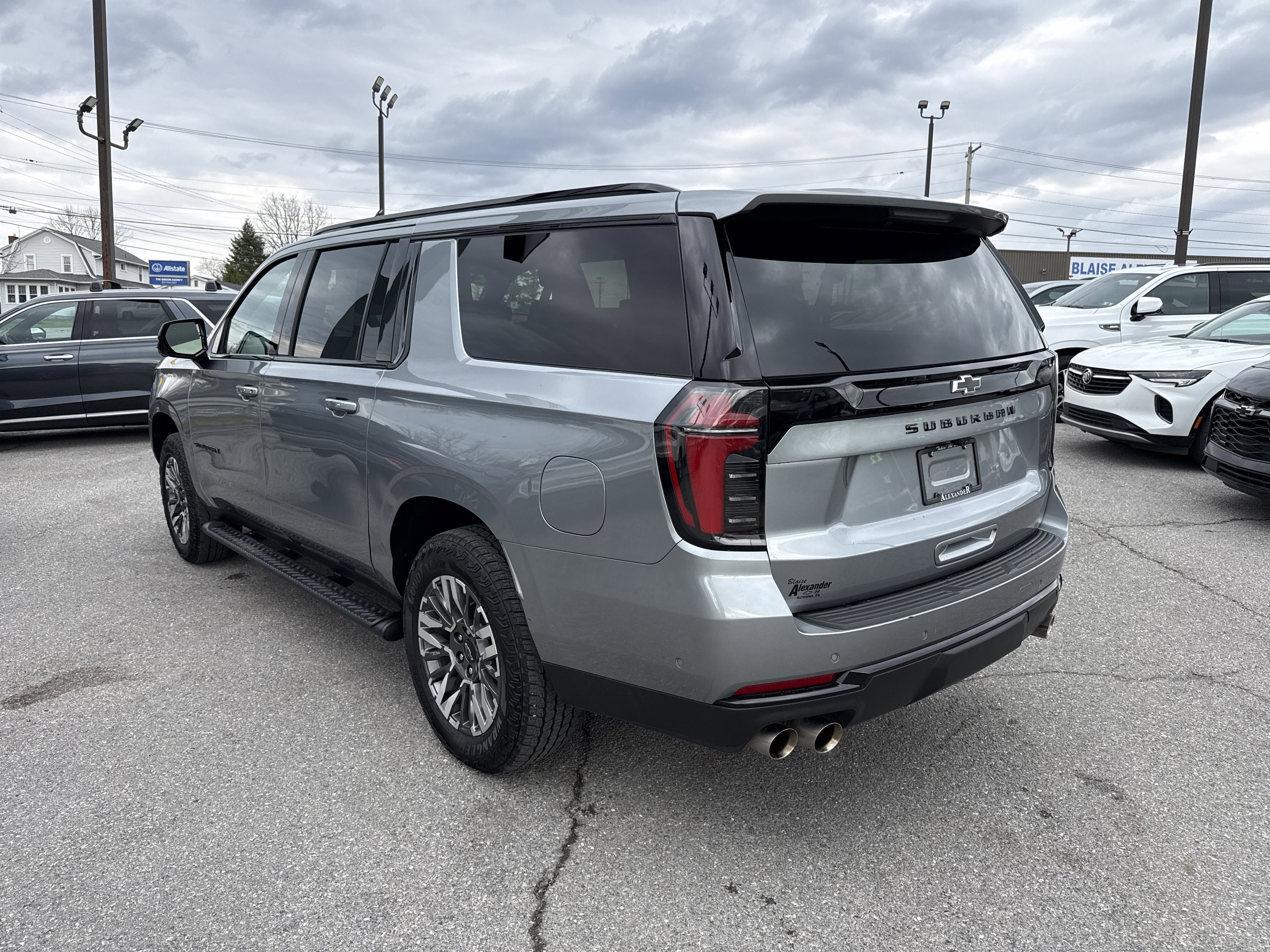2025 Chevrolet Suburban Z71