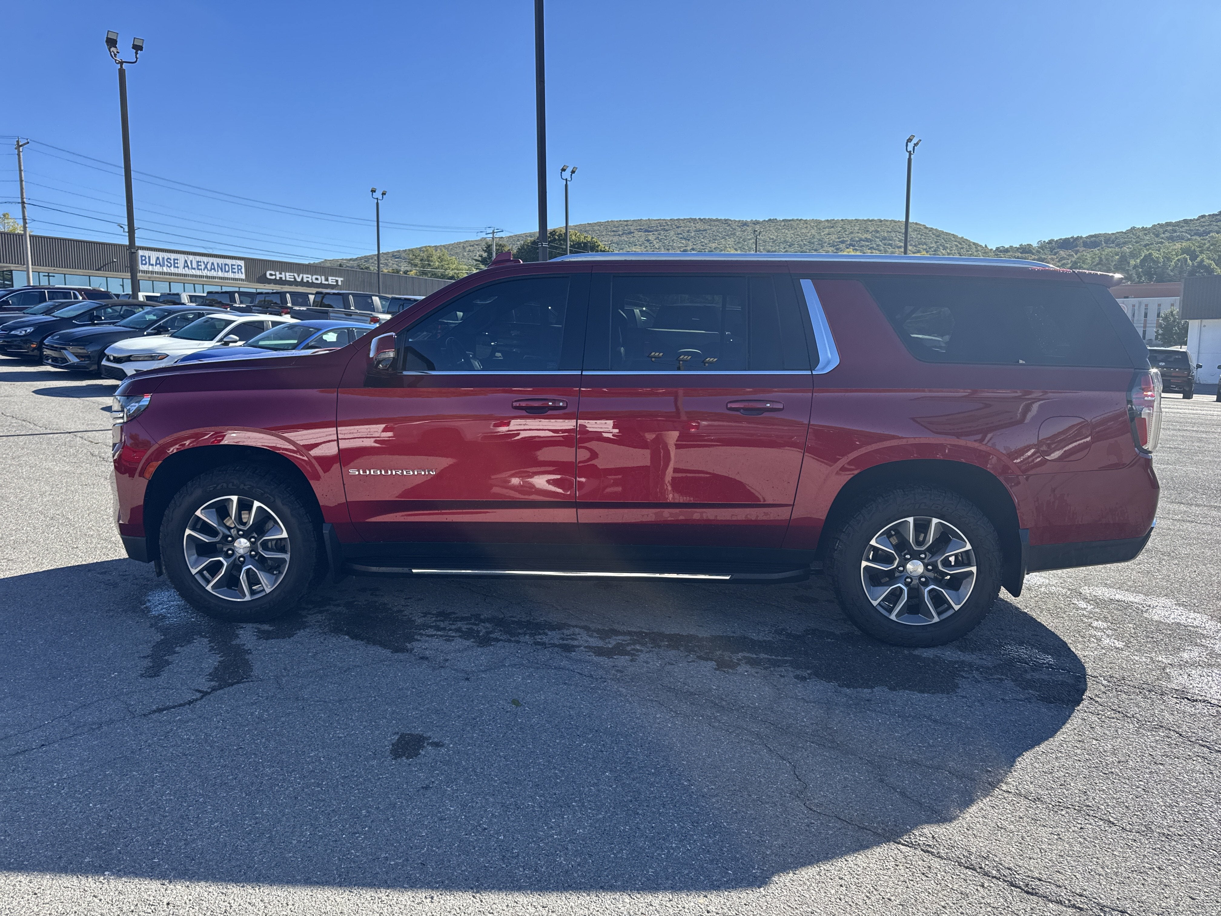 2022 Chevrolet Suburban LT