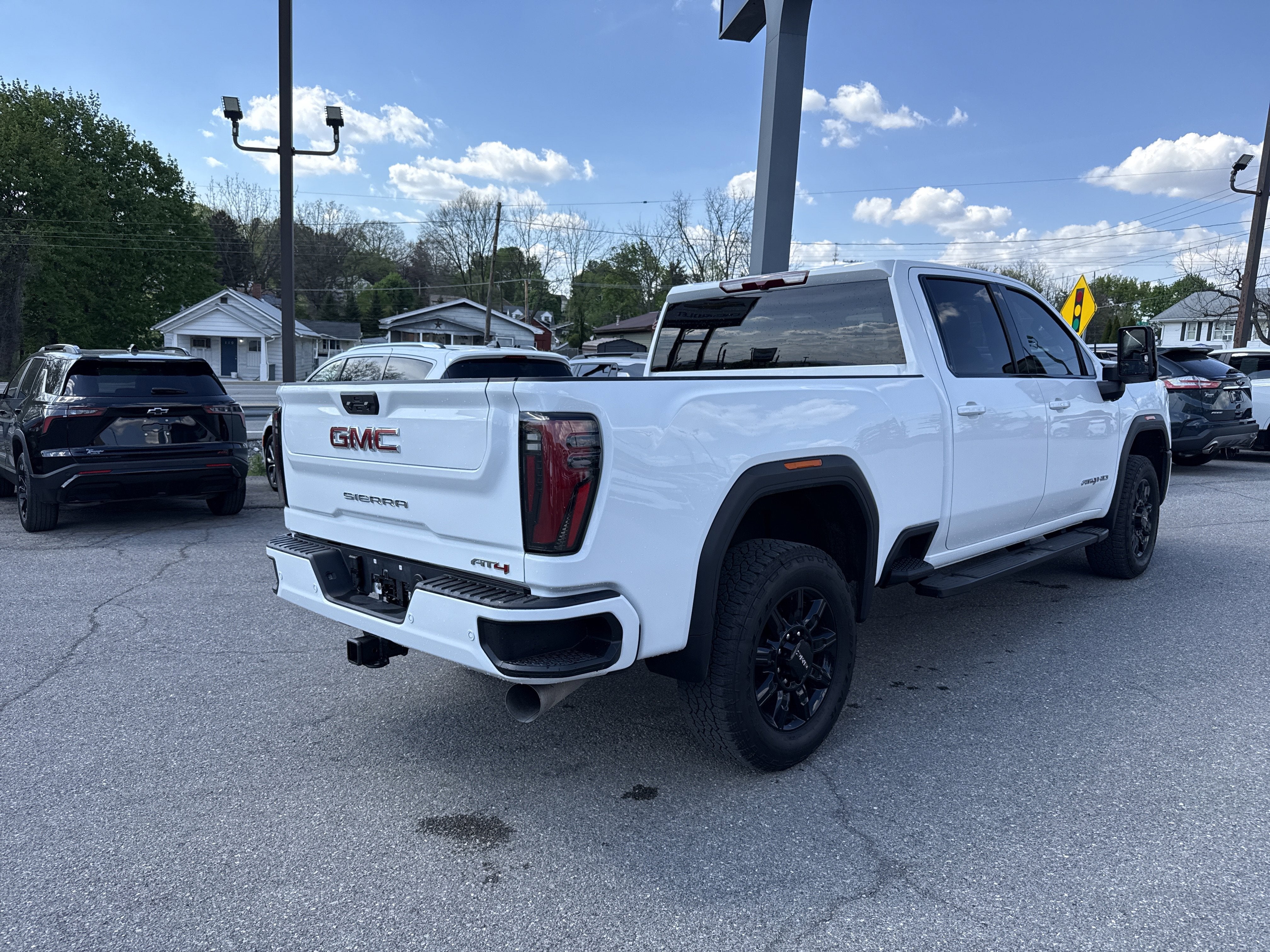 2025 GMC Sierra 2500HD AT4