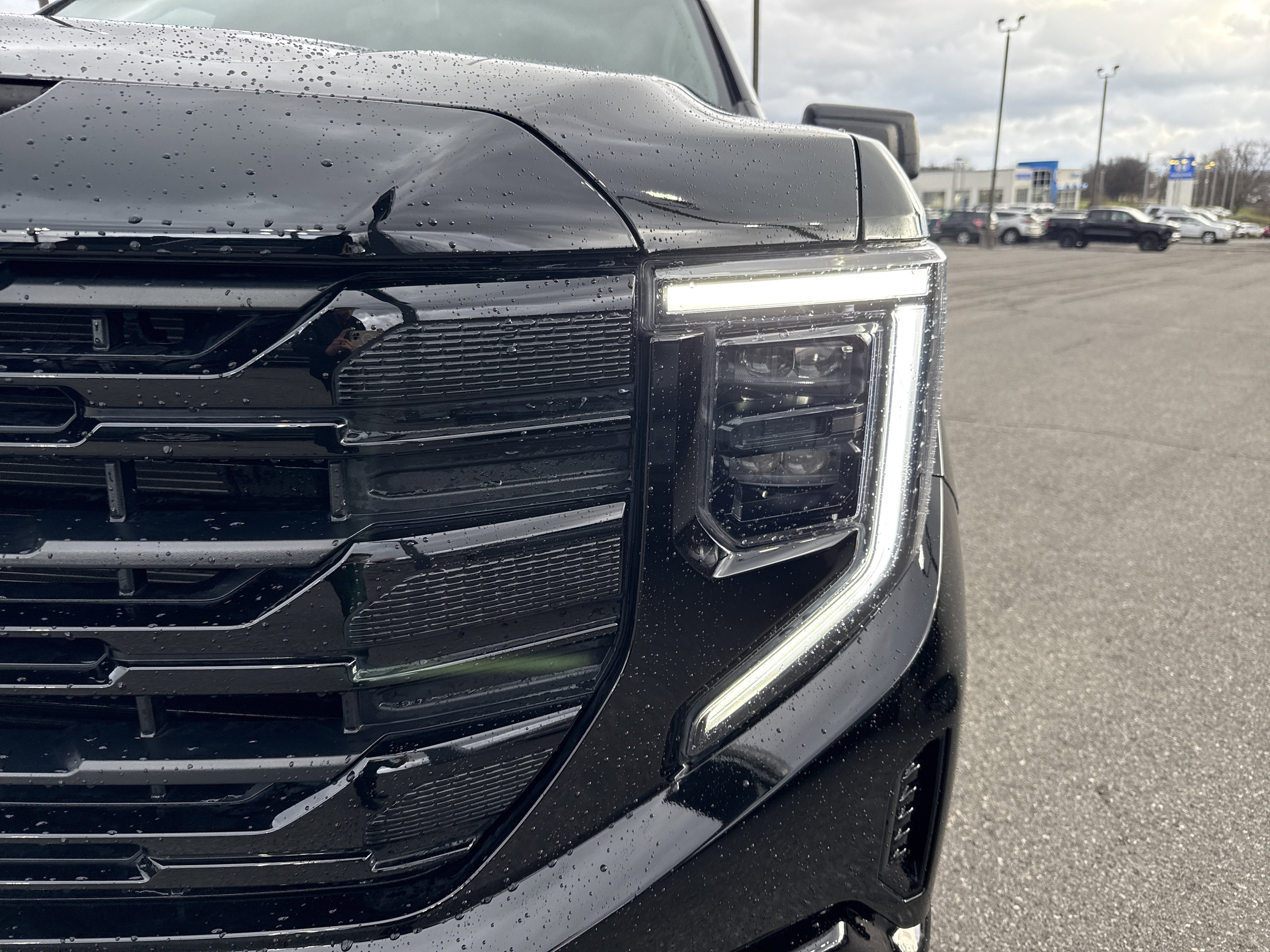 2023 GMC Sierra 1500 Elevation