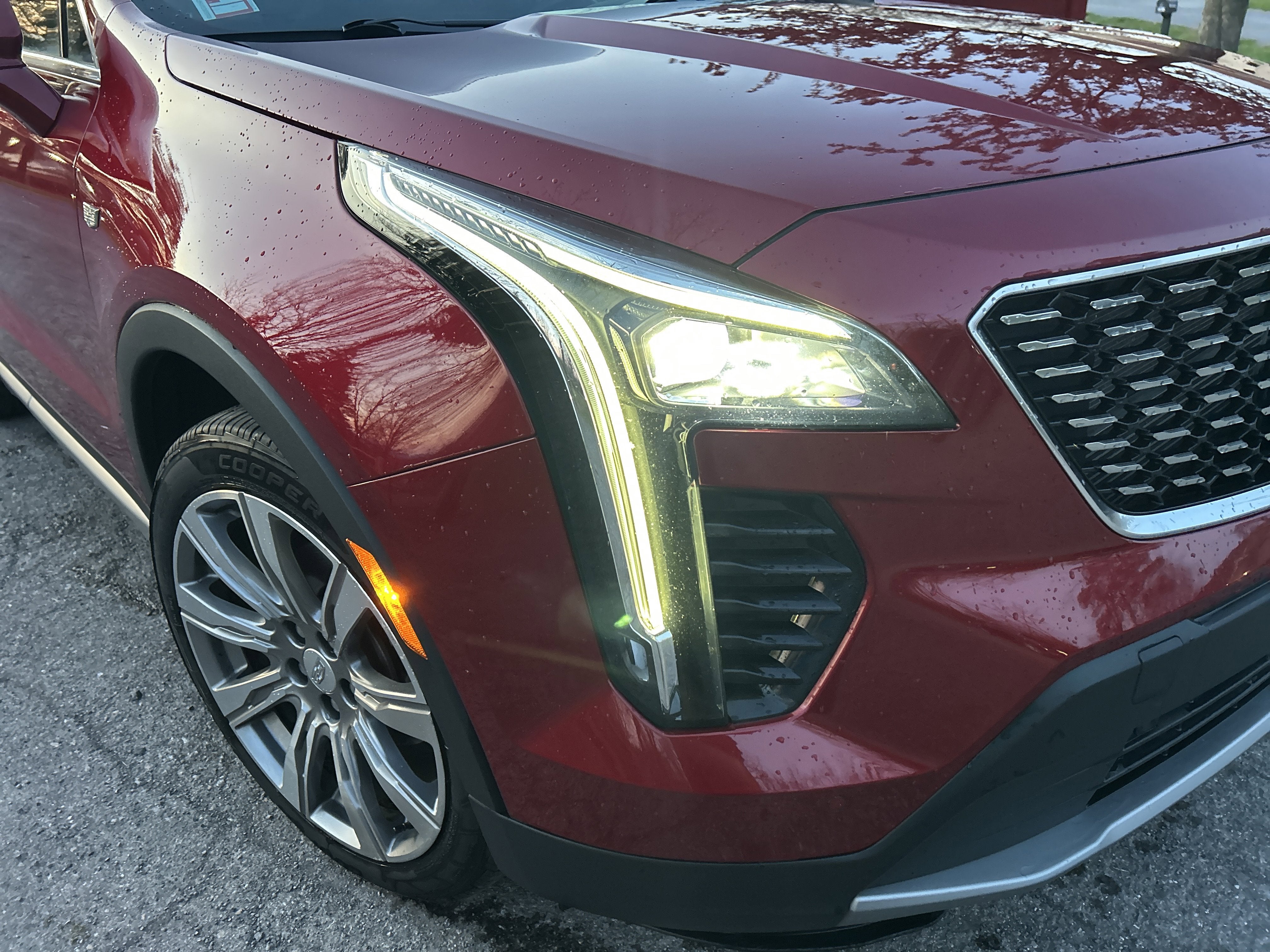 2019 Cadillac XT4 AWD Premium Luxury