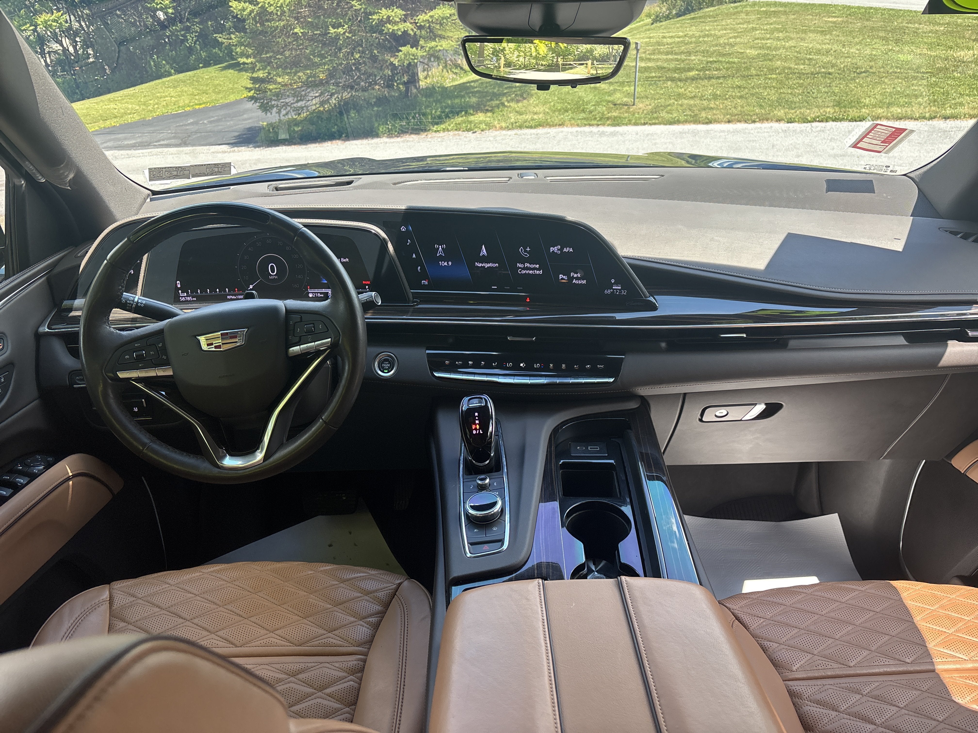 2023 Cadillac Escalade ESV 4WD Premium Luxury