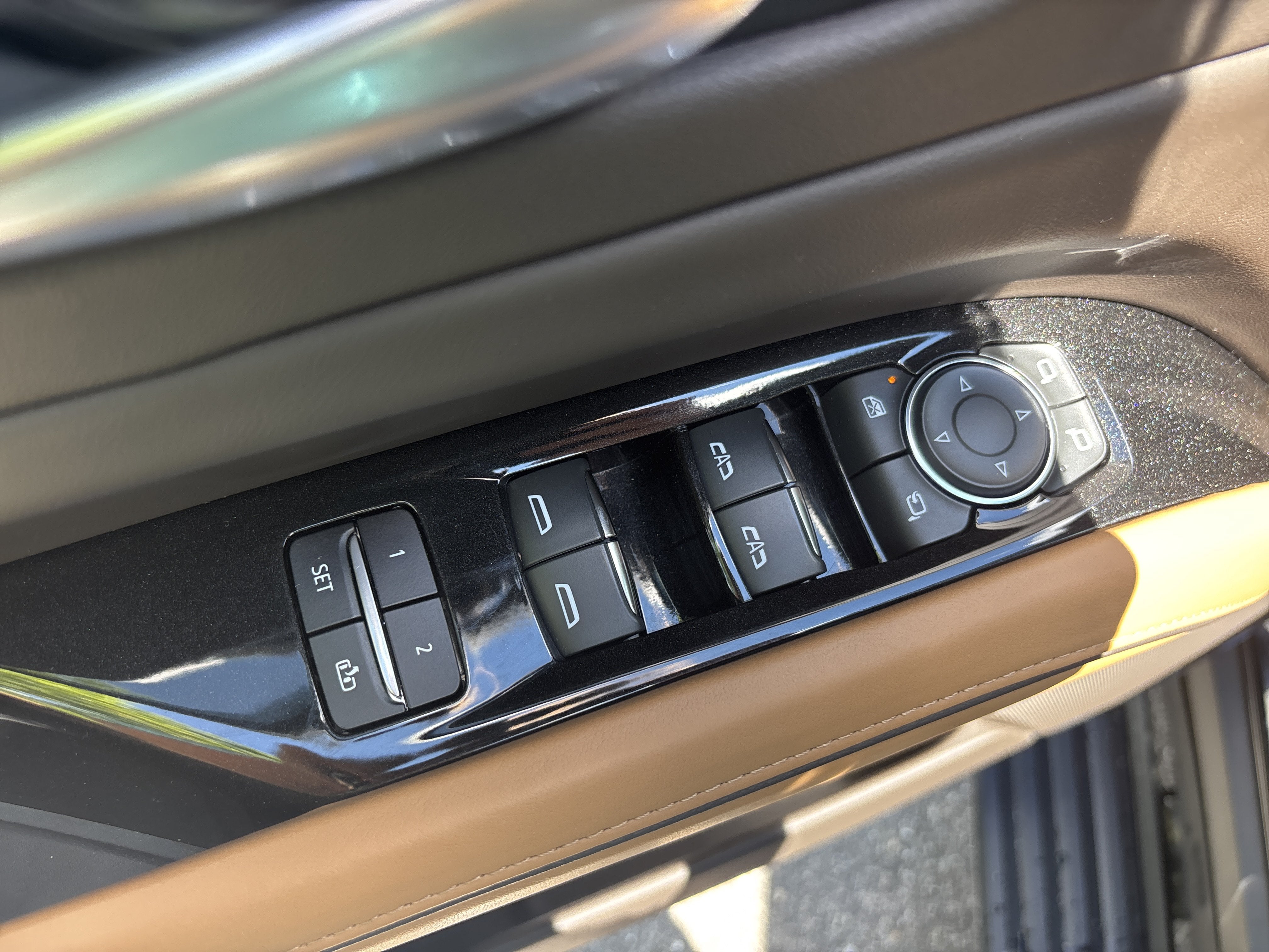 2023 Cadillac Escalade ESV 4WD Premium Luxury