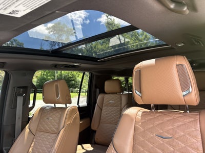 2023 Cadillac Escalade ESV 4WD Premium Luxury