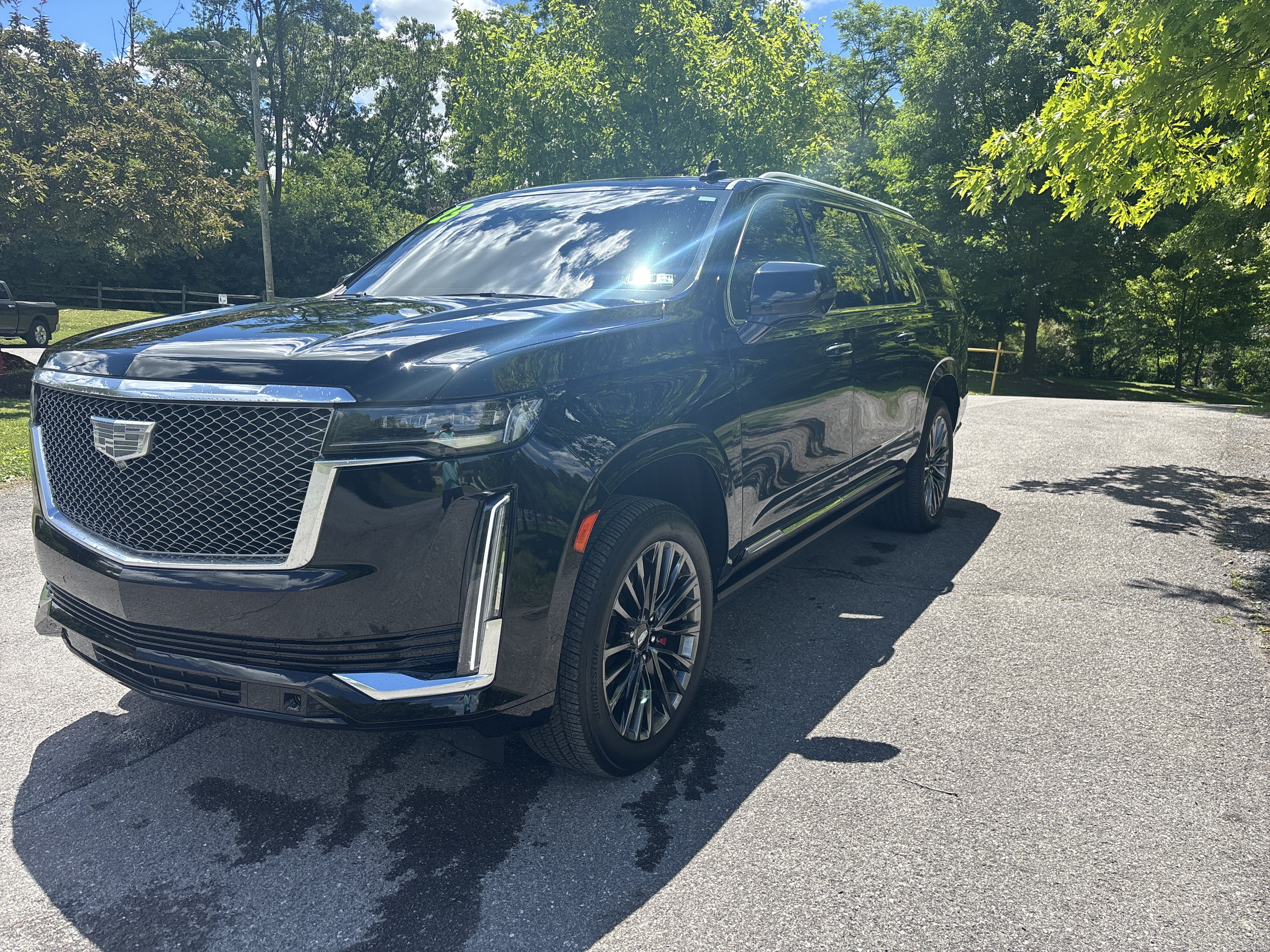 2023 Cadillac Escalade ESV 4WD Premium Luxury