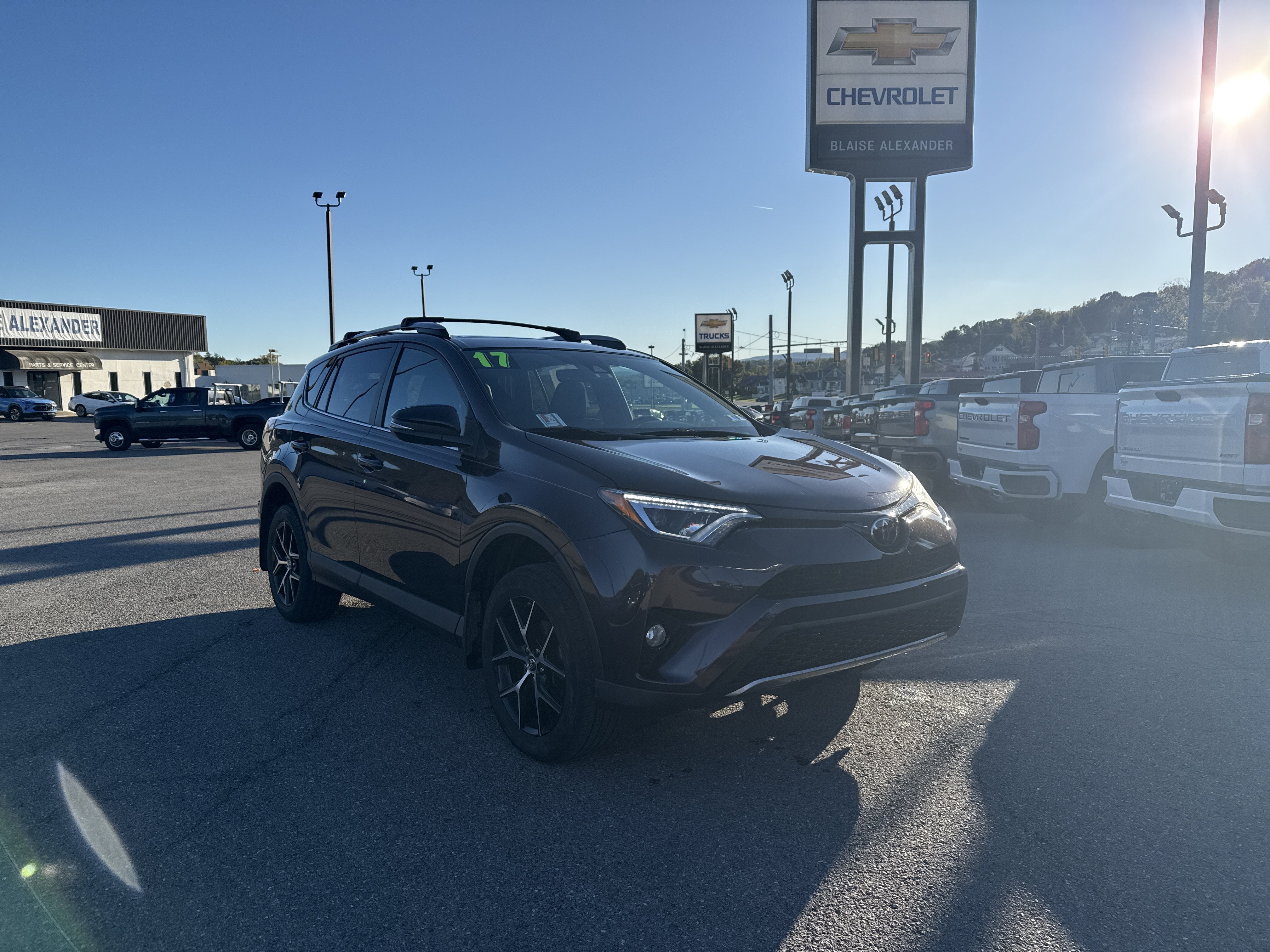 2017 Toyota RAV4 SE
