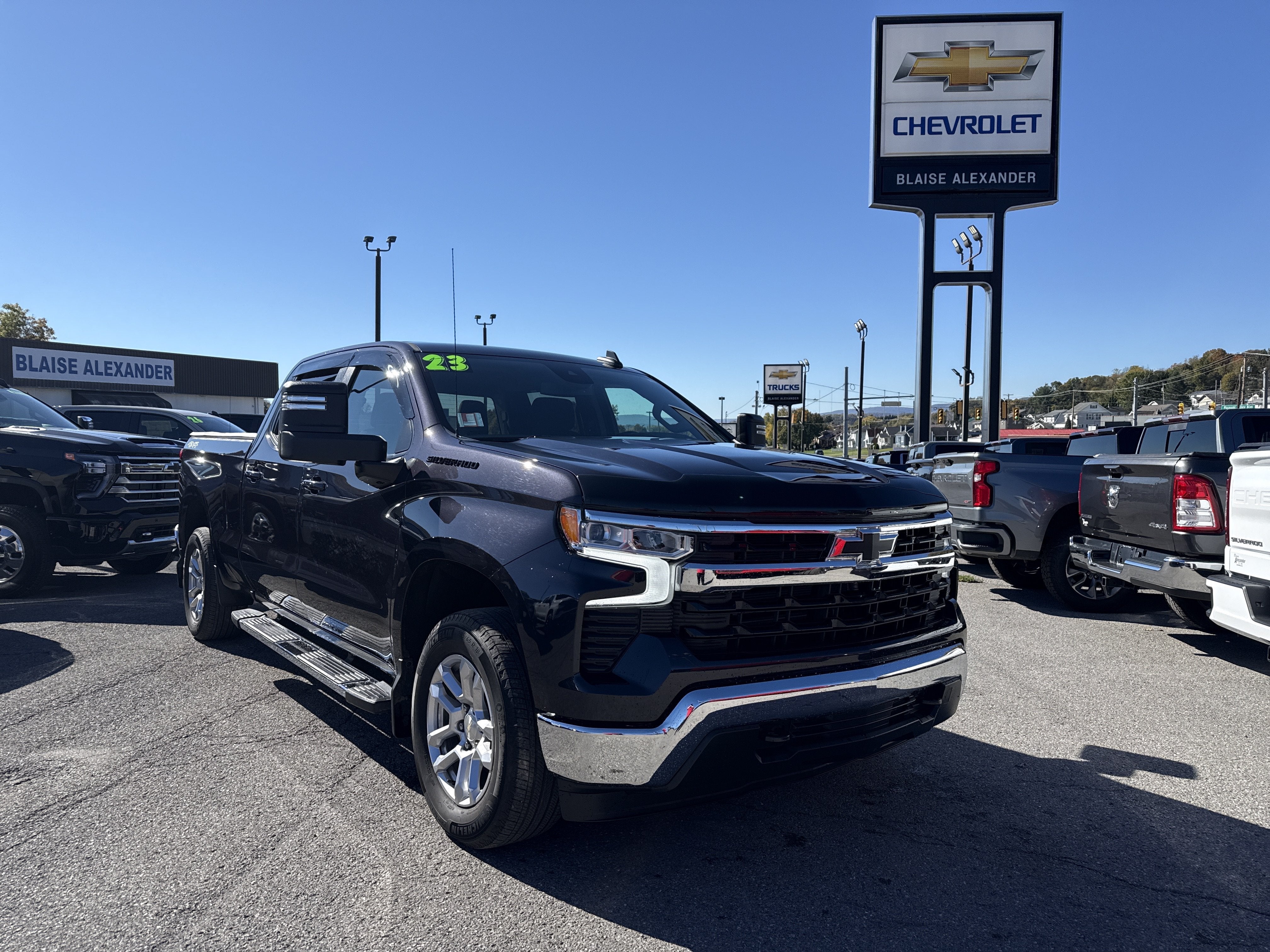 2023 Chevrolet Silverado 1500 LT