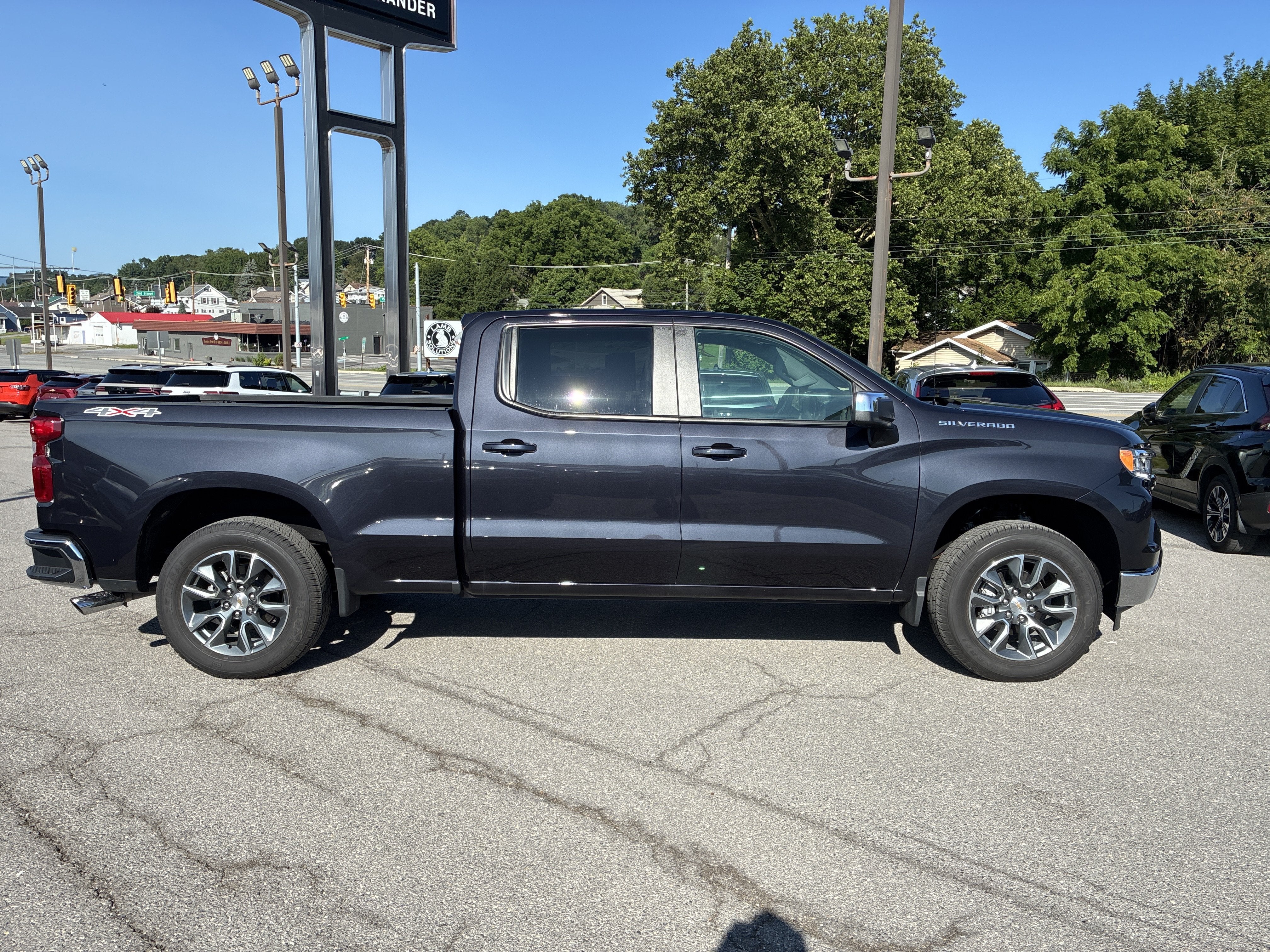 2024 Chevrolet Silverado 1500 LT