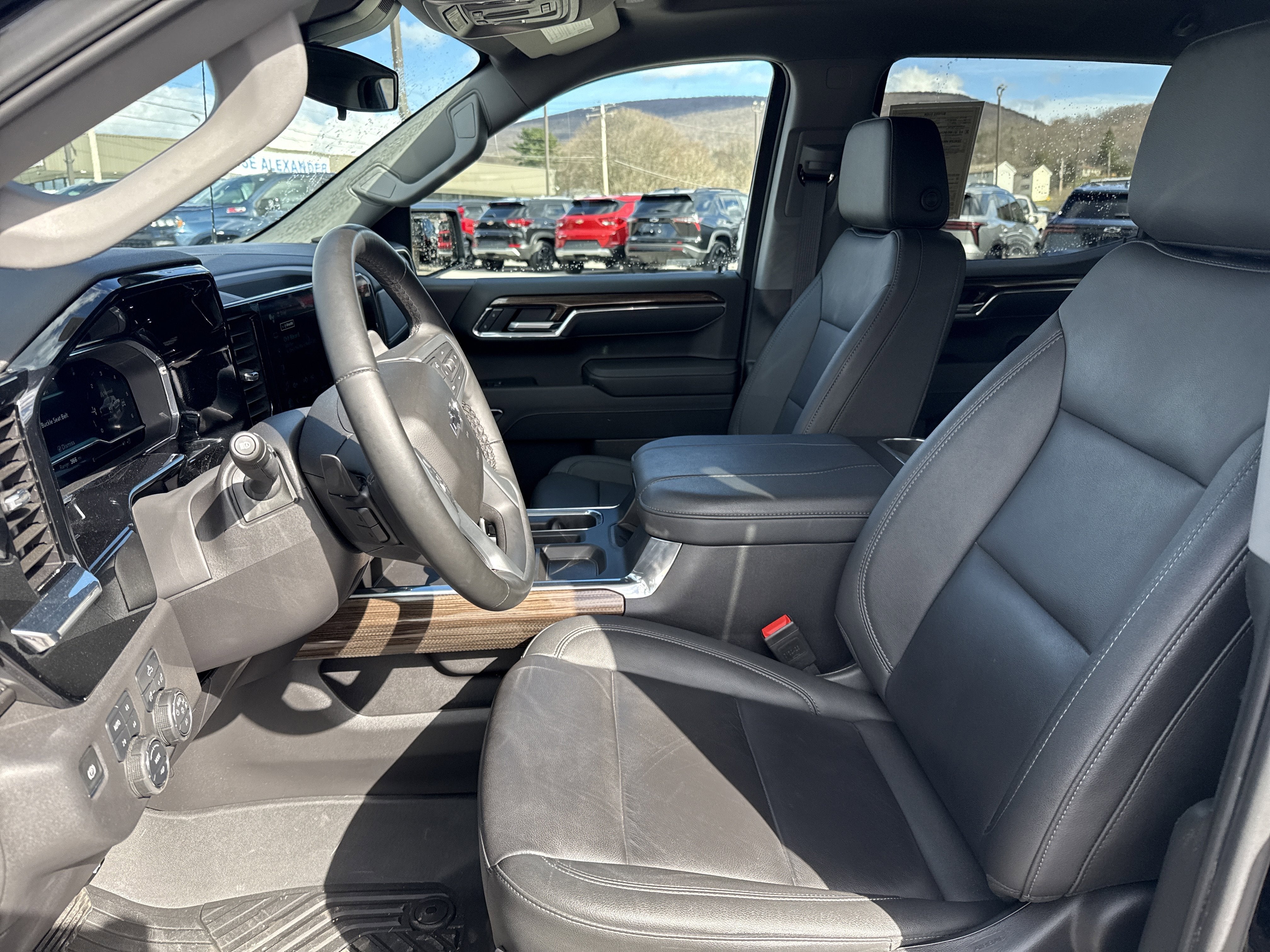 2025 Chevrolet Silverado 1500 LT Trail Boss