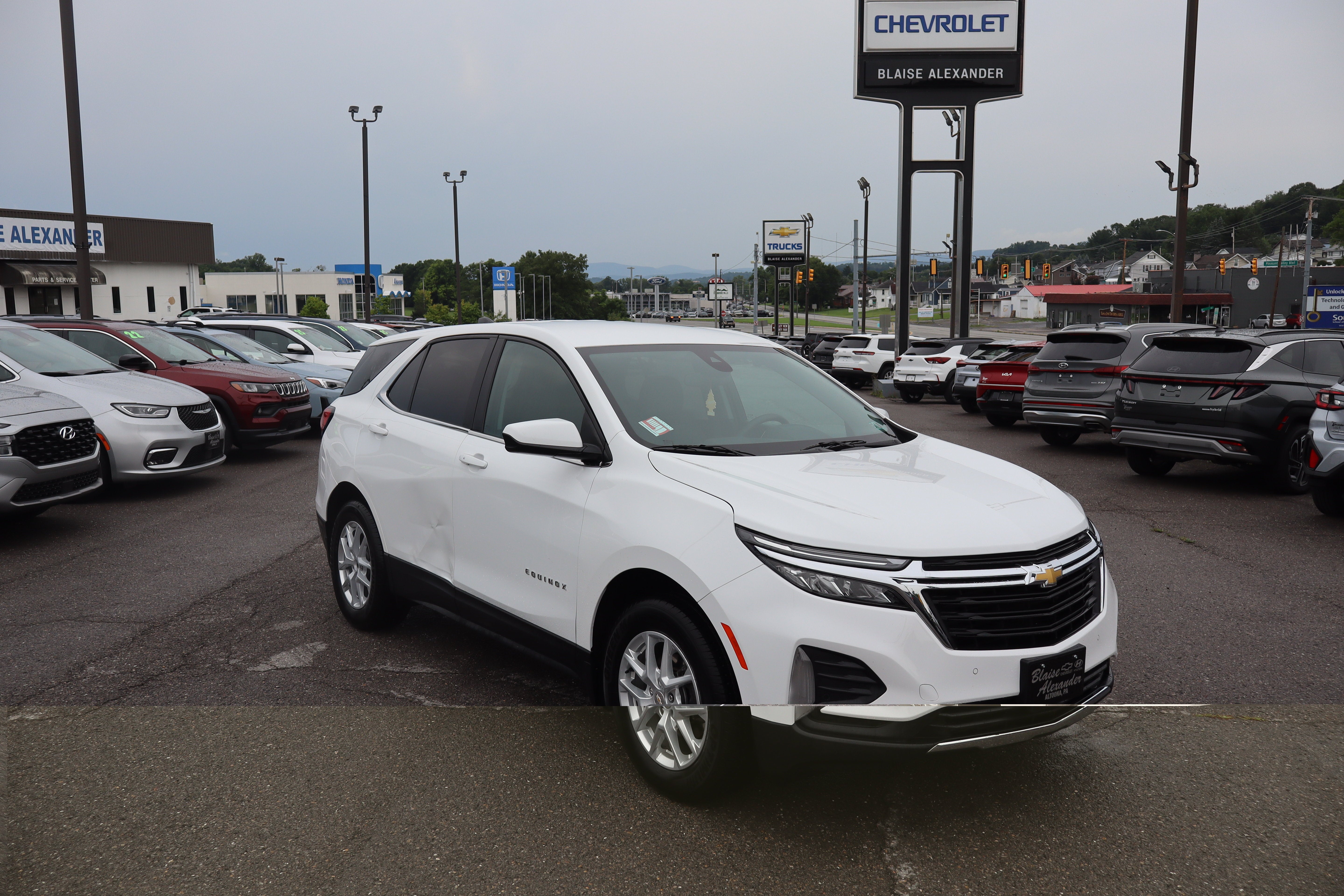 2023 Chevrolet Equinox LT