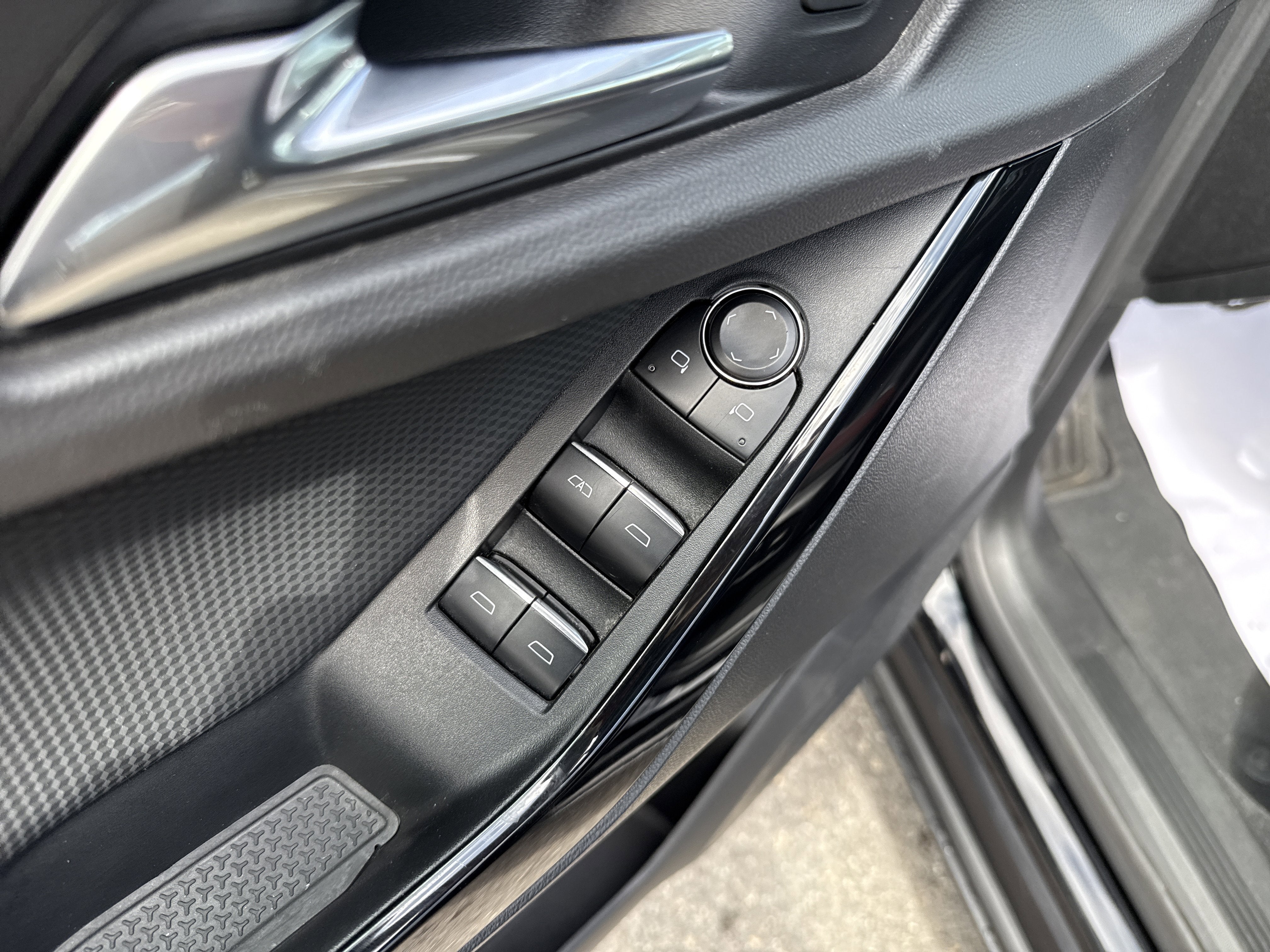 2025 Chevrolet Equinox AWD RS