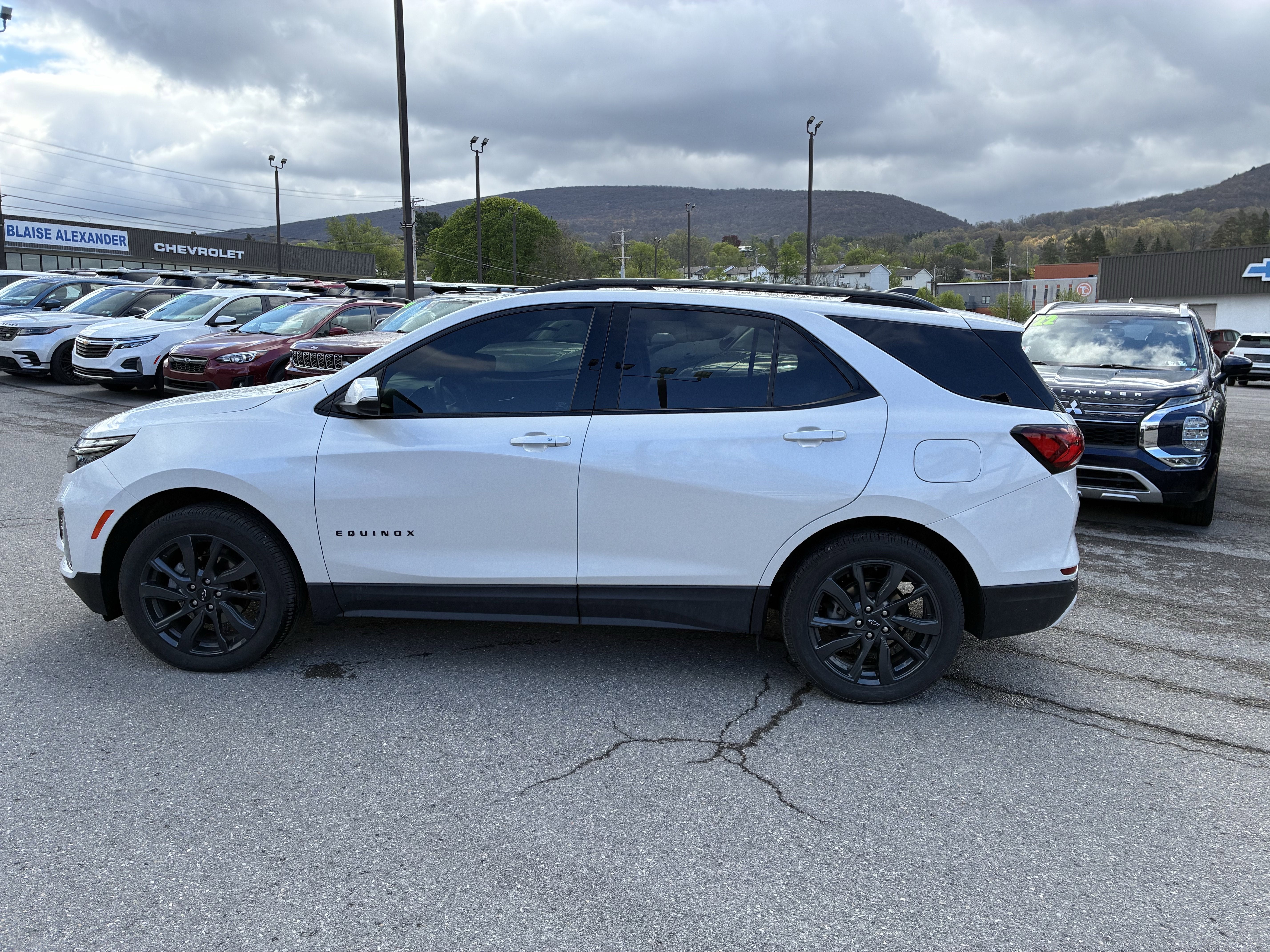 2023 Chevrolet Equinox RS