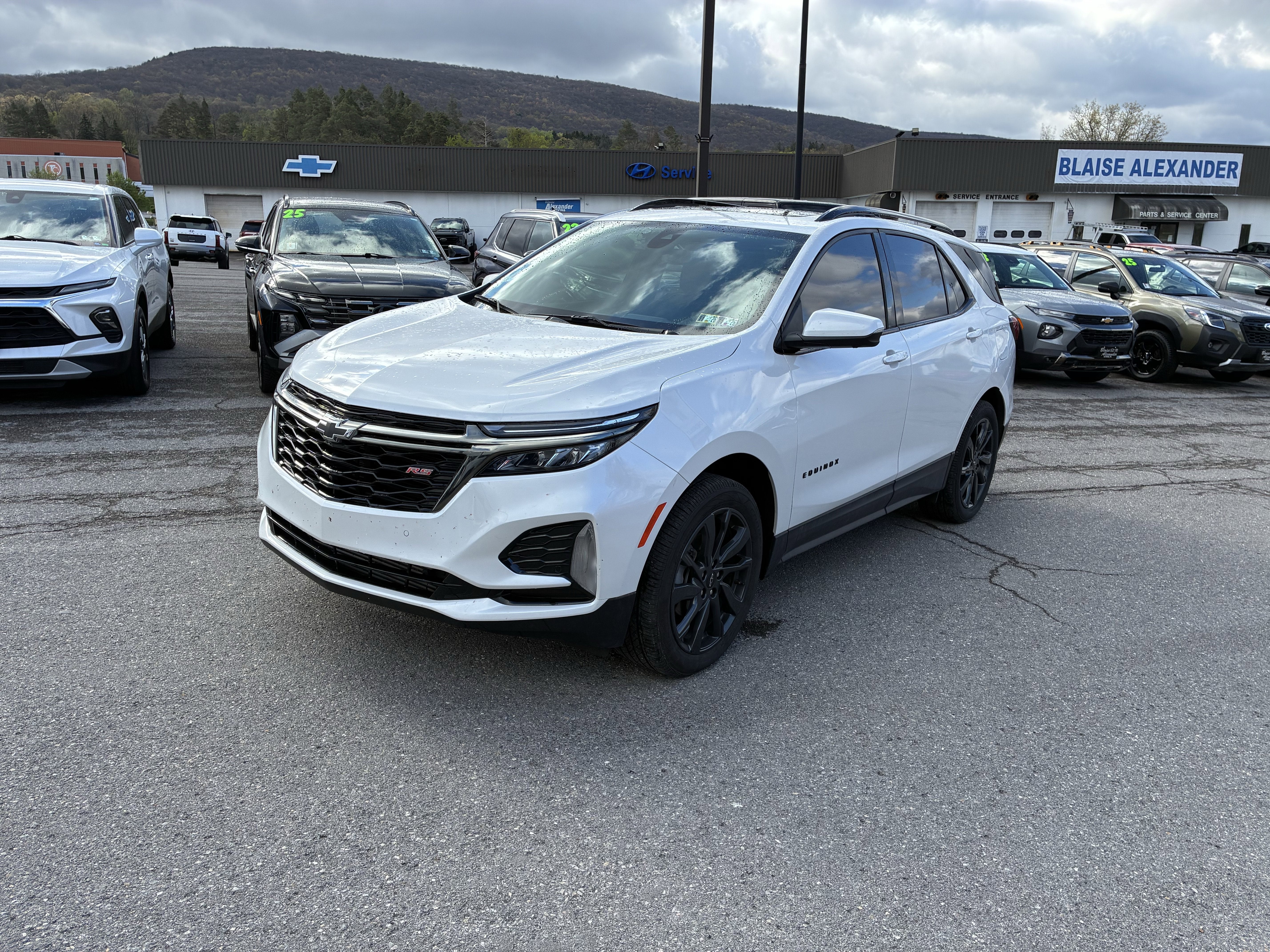 2023 Chevrolet Equinox RS