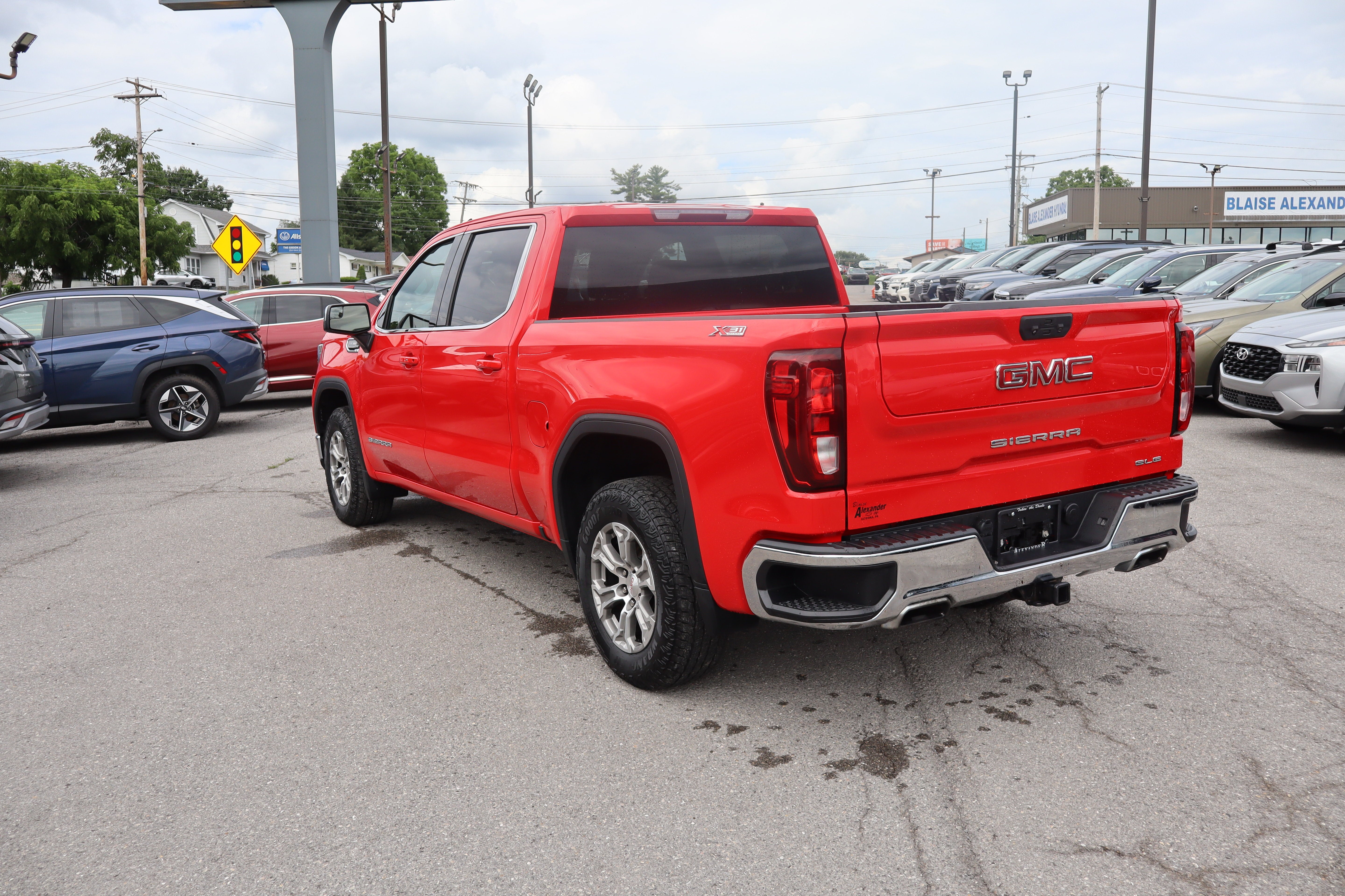 2023 GMC Sierra 1500 SLE