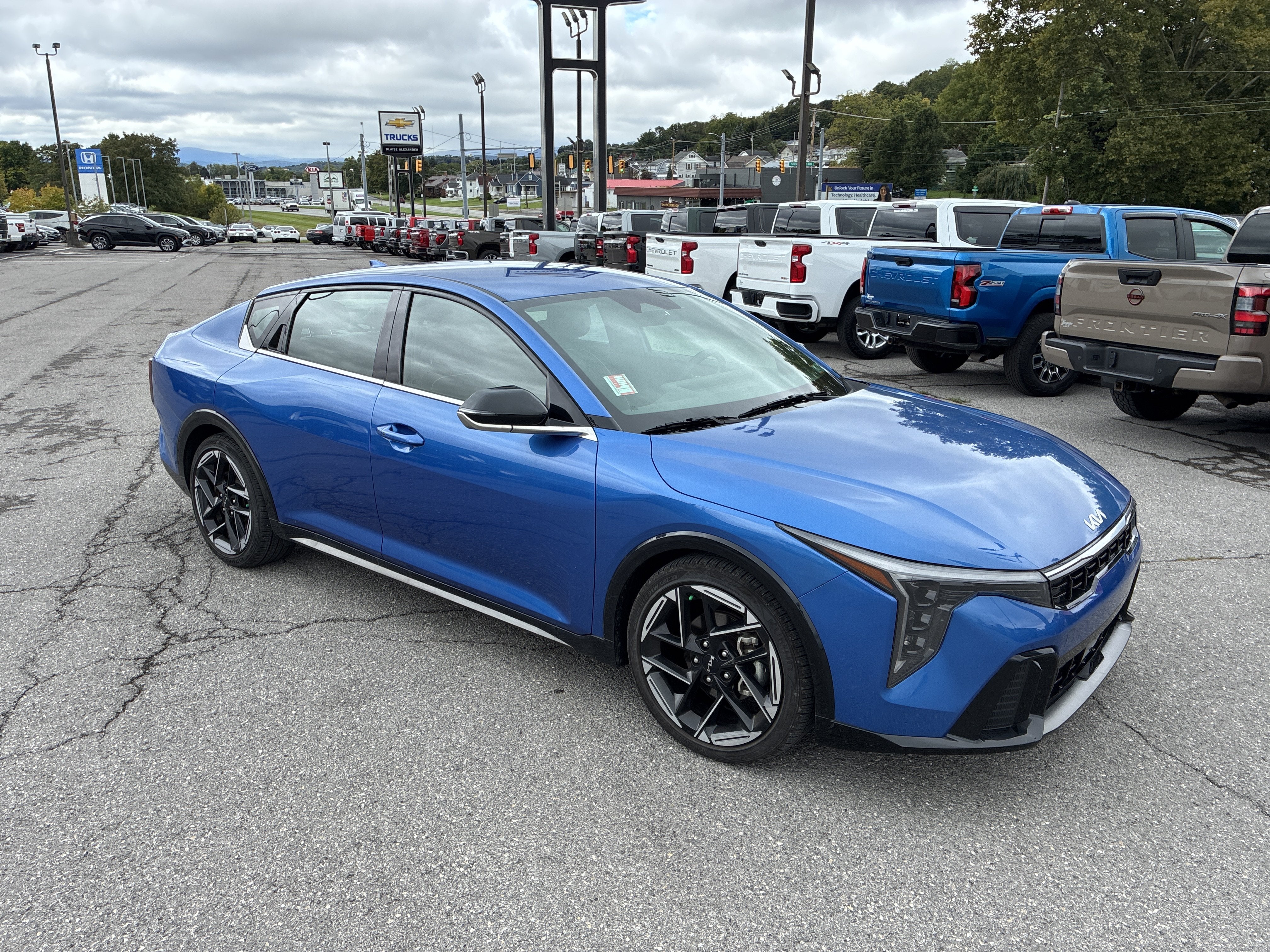 2025 Kia K4 GT-Line