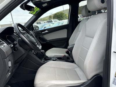 2020 Volkswagen Tiguan SE R-Line Black