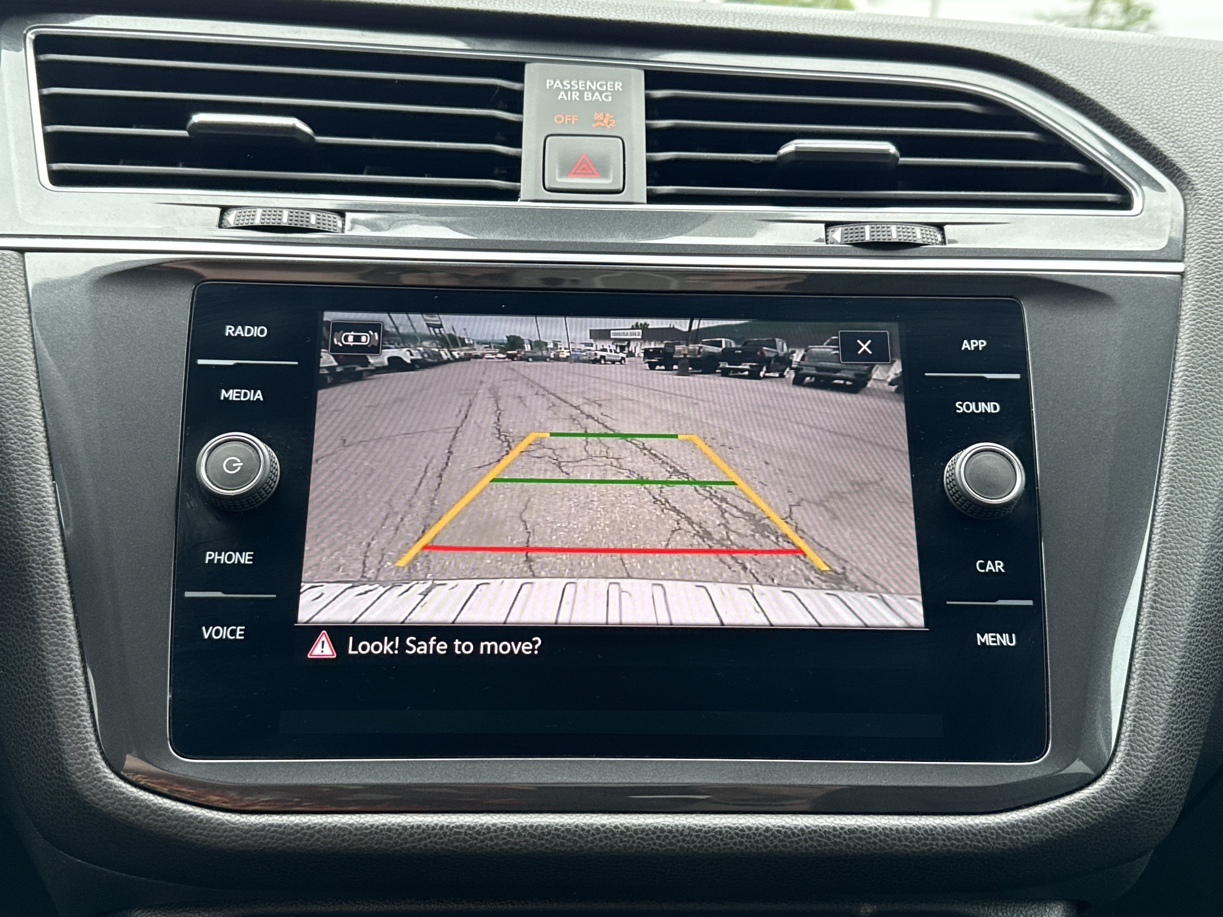 2023 Volkswagen Tiguan SE